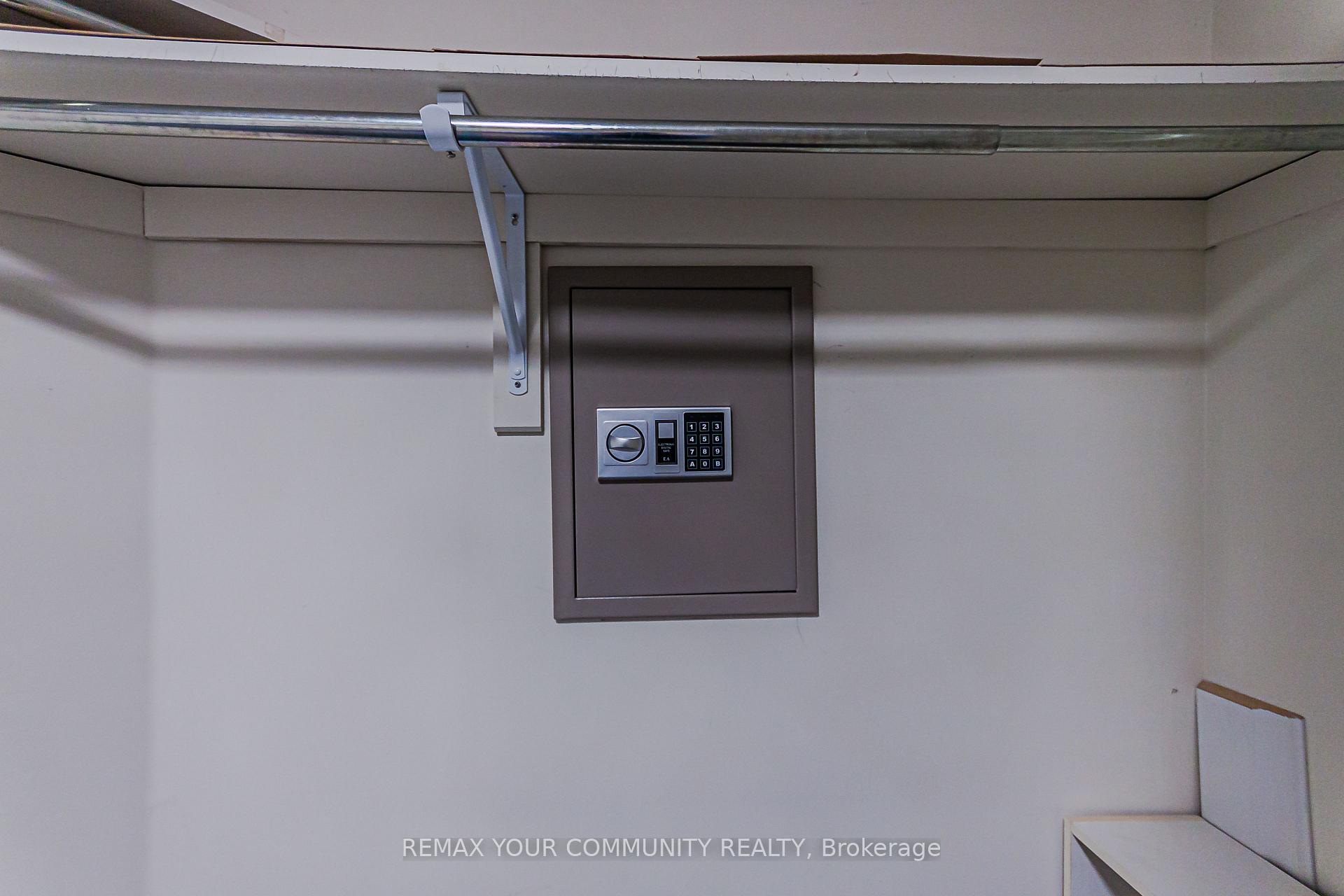 Photo 32 of 5 Chippenham Lane, Markham, Cornell — HOMEH