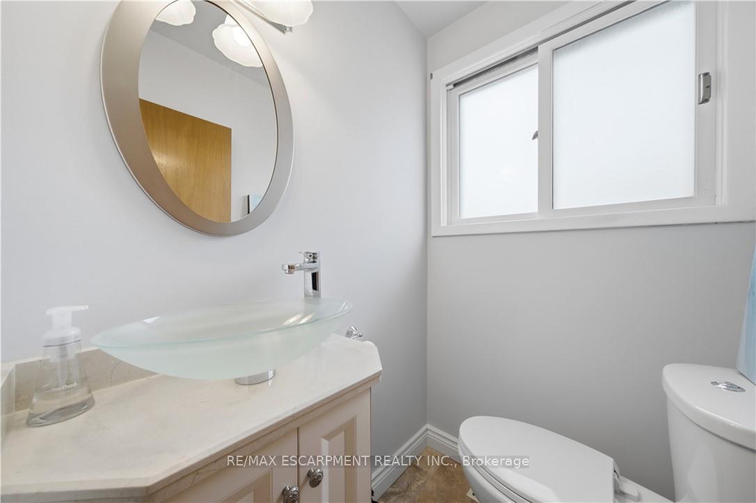 Photo 21 of 24 West 32nd Street, Hamilton, Westcliffe — HOMEH