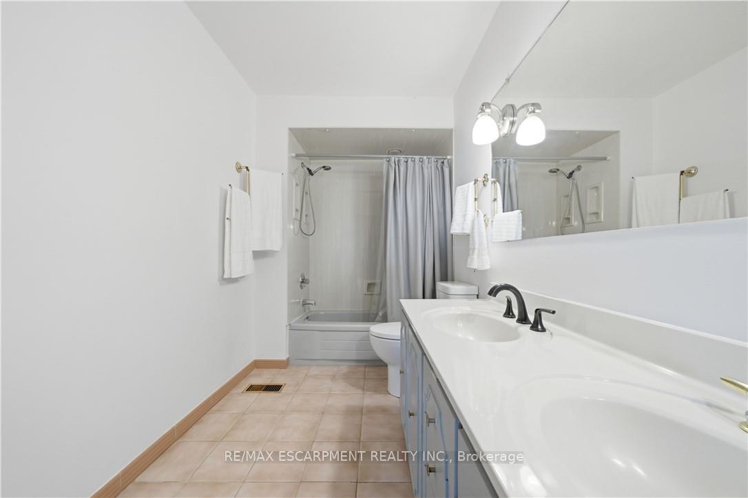 Photo 24 of 24 West 32nd Street, Hamilton, Westcliffe — HOMEH
