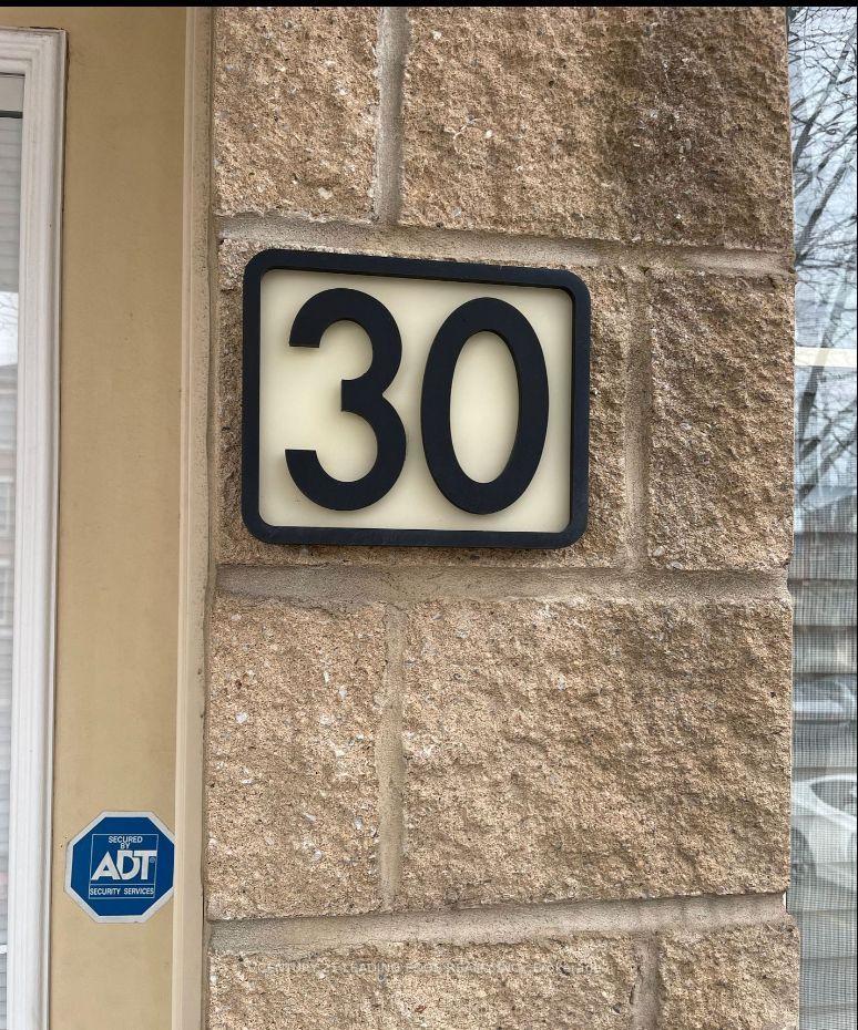Photo 2 of Unit 30, 5050 Intrepid Drive, Mississauga, Churchill Meadows — HOMEH