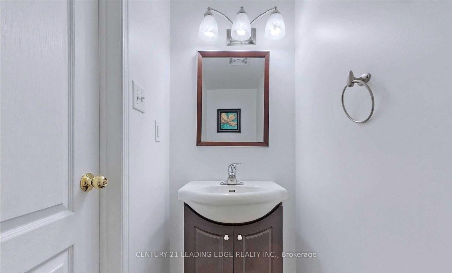Photo 3 of Unit 30, 5050 Intrepid Drive, Mississauga, Churchill Meadows — HOMEH