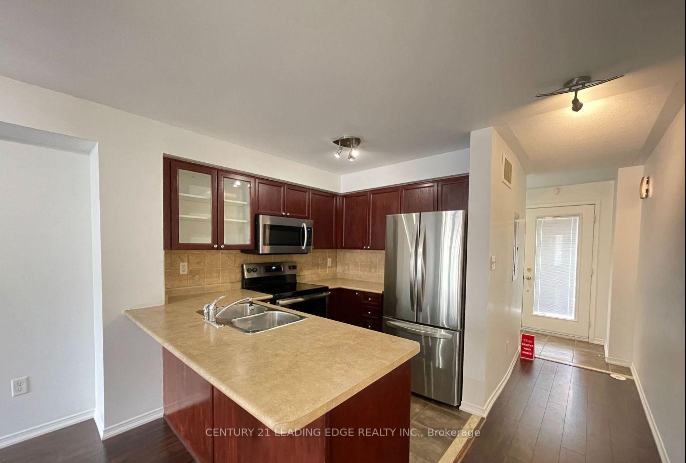 Photo 4 of Unit 30, 5050 Intrepid Drive, Mississauga, Churchill Meadows — HOMEH