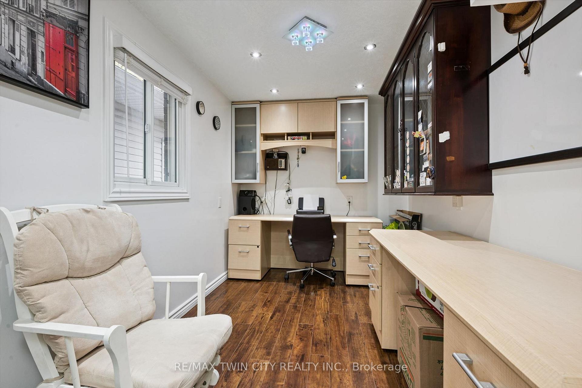 Photo 5 of 326 Manchester Road, Kitchener — HOMEH