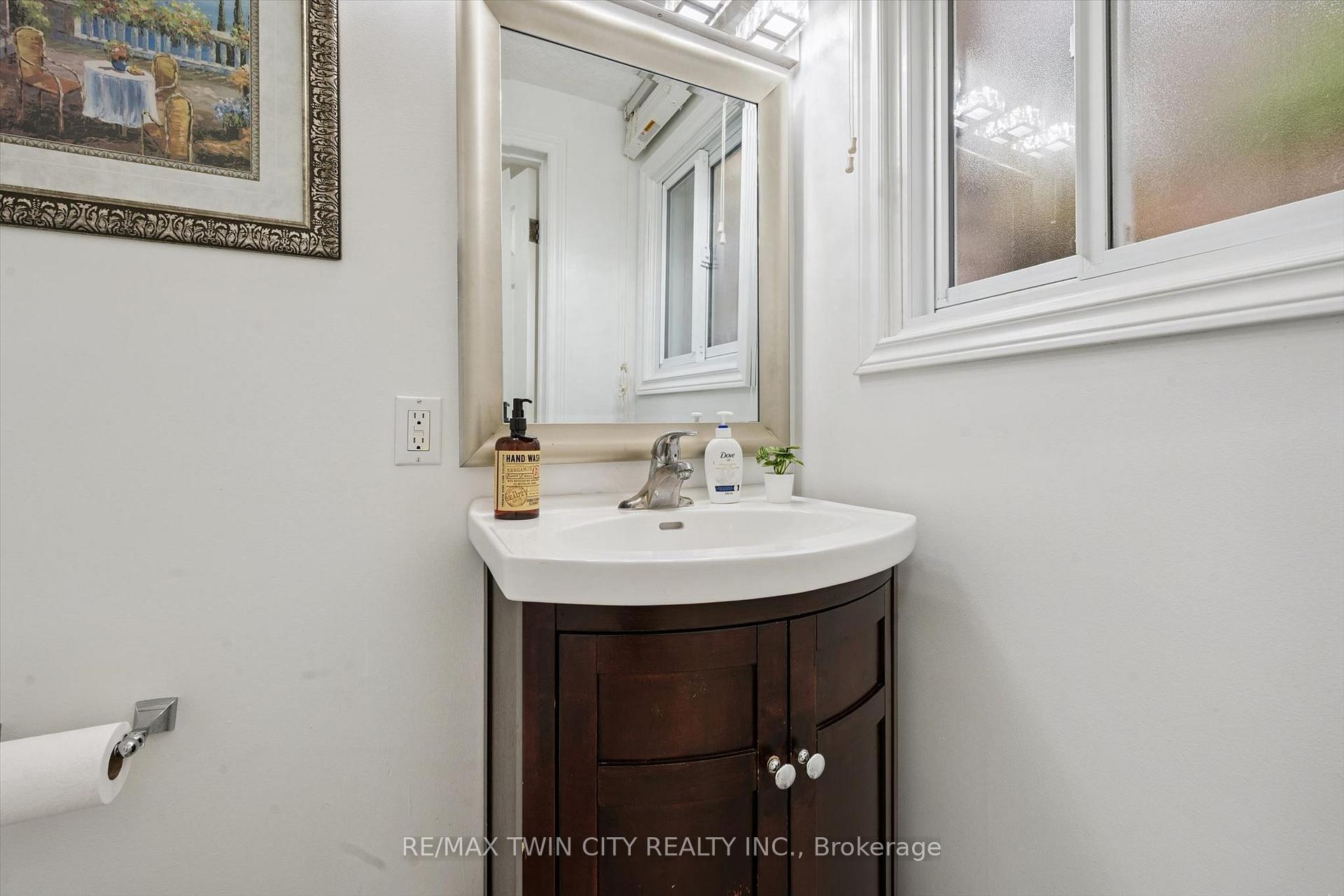 Photo 6 of 326 Manchester Road, Kitchener — HOMEH