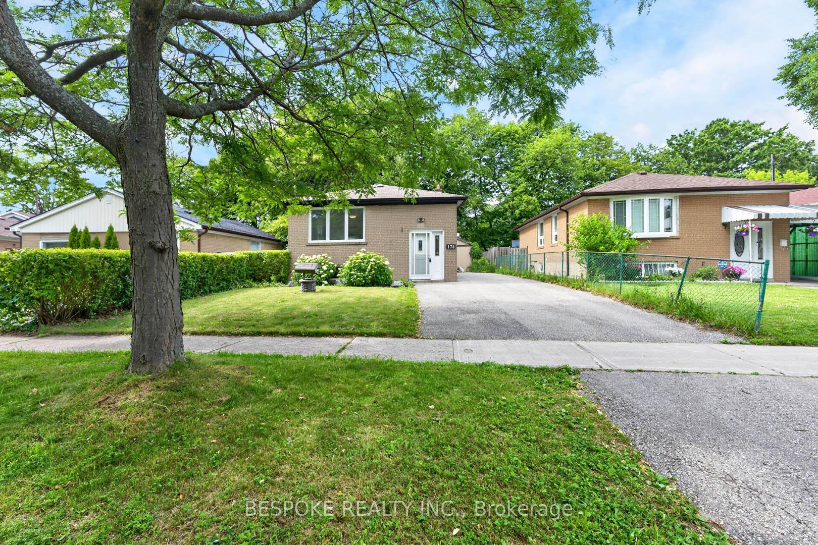 Photo 4 of 178 Sedgemount Drive, Scarborough, Woburn — HOMEH