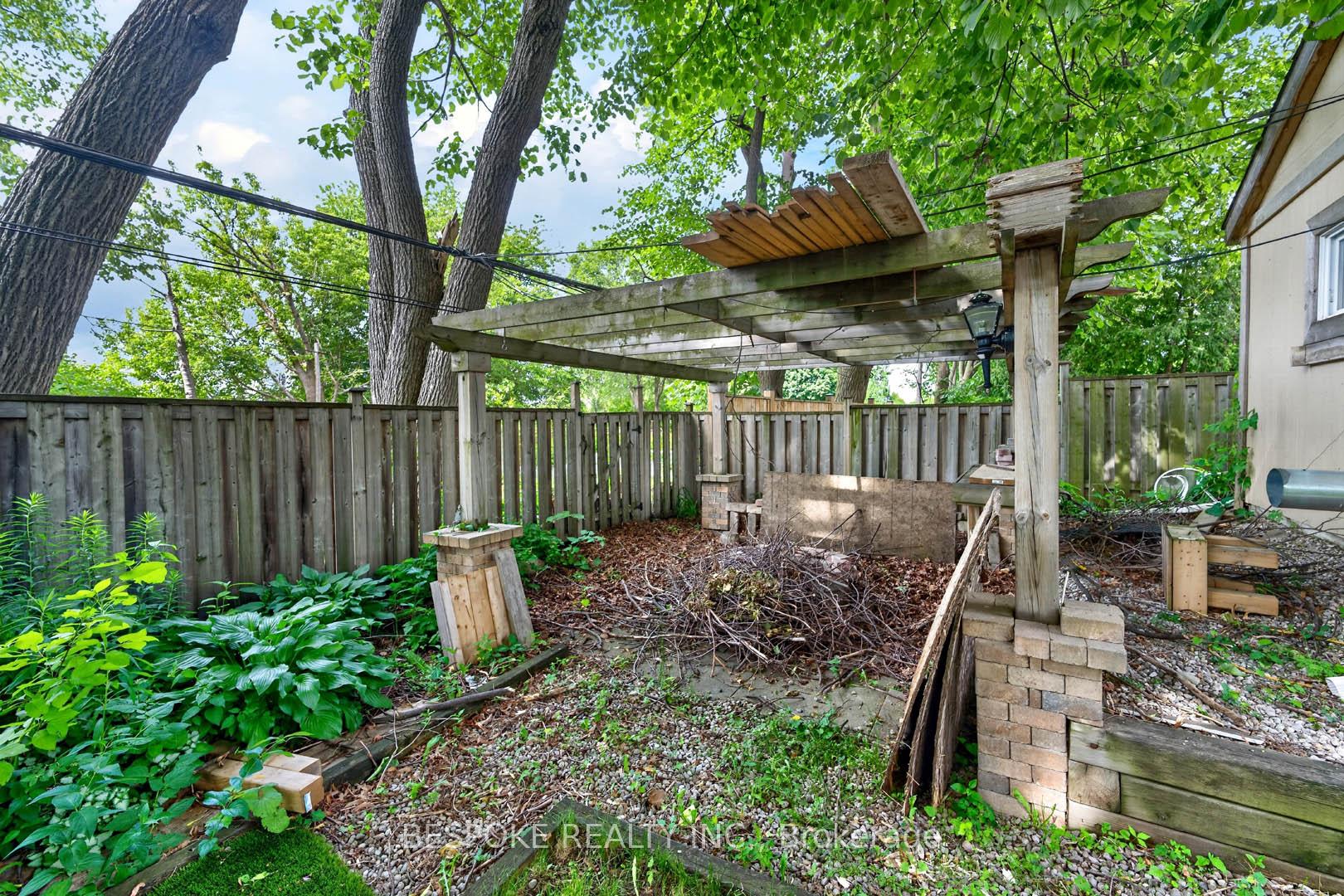Photo 41 of 178 Sedgemount Drive, Scarborough, Woburn — HOMEH