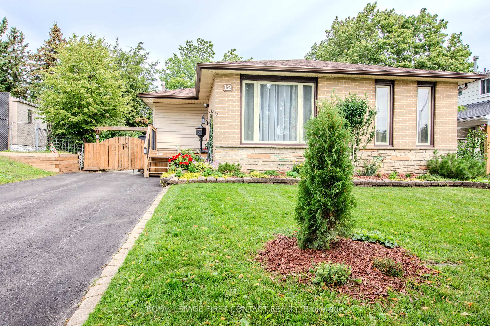 Photo 3 of 12 Daphne Crescent, Barrie, Cundles East — HOMEH