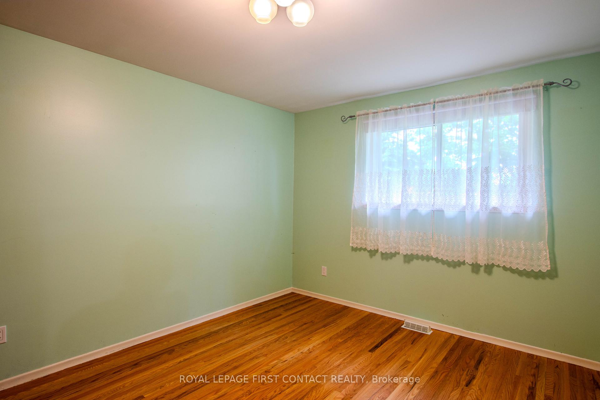Photo 12 of 12 Daphne Crescent, Barrie, Cundles East — HOMEH