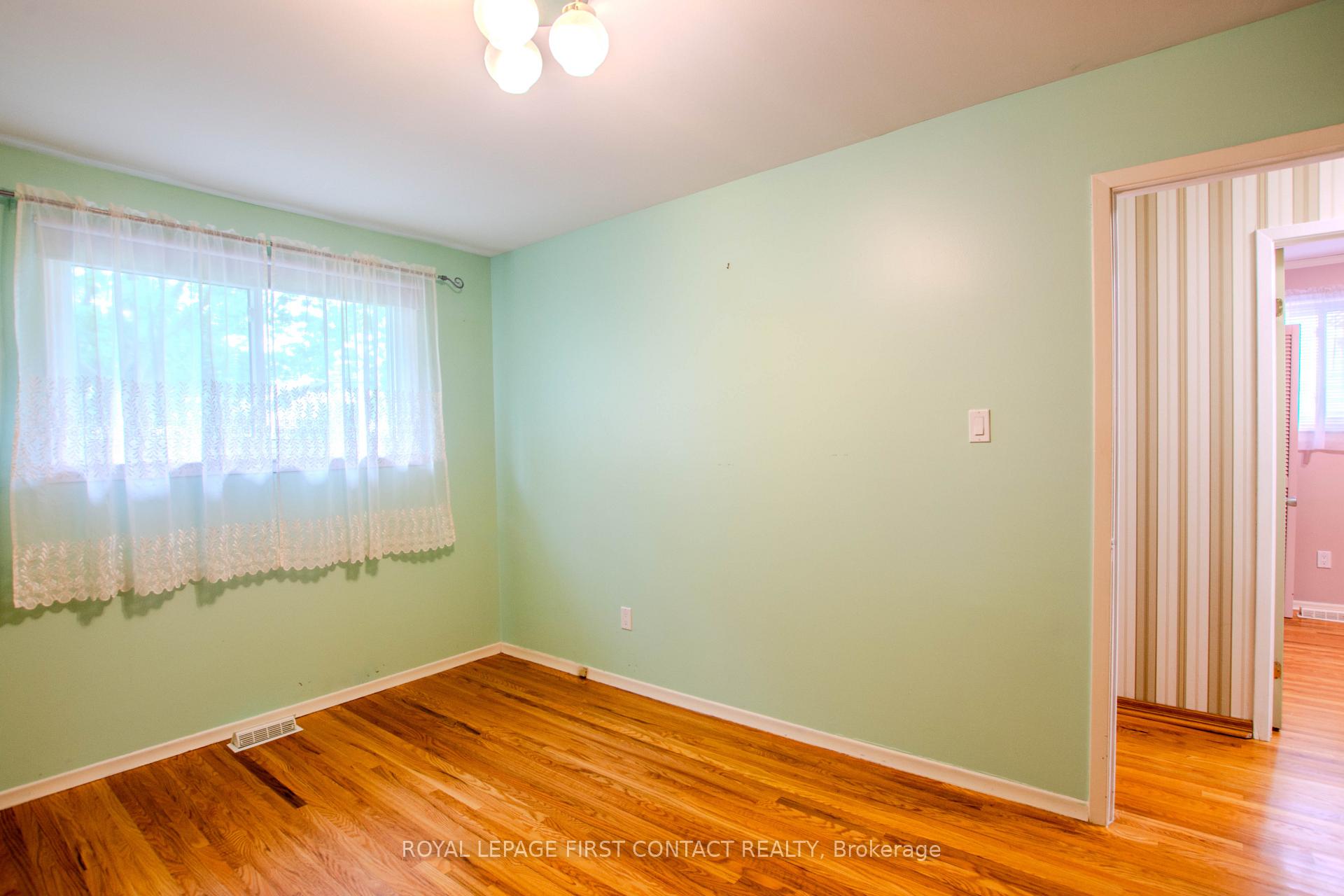 Photo 13 of 12 Daphne Crescent, Barrie, Cundles East — HOMEH