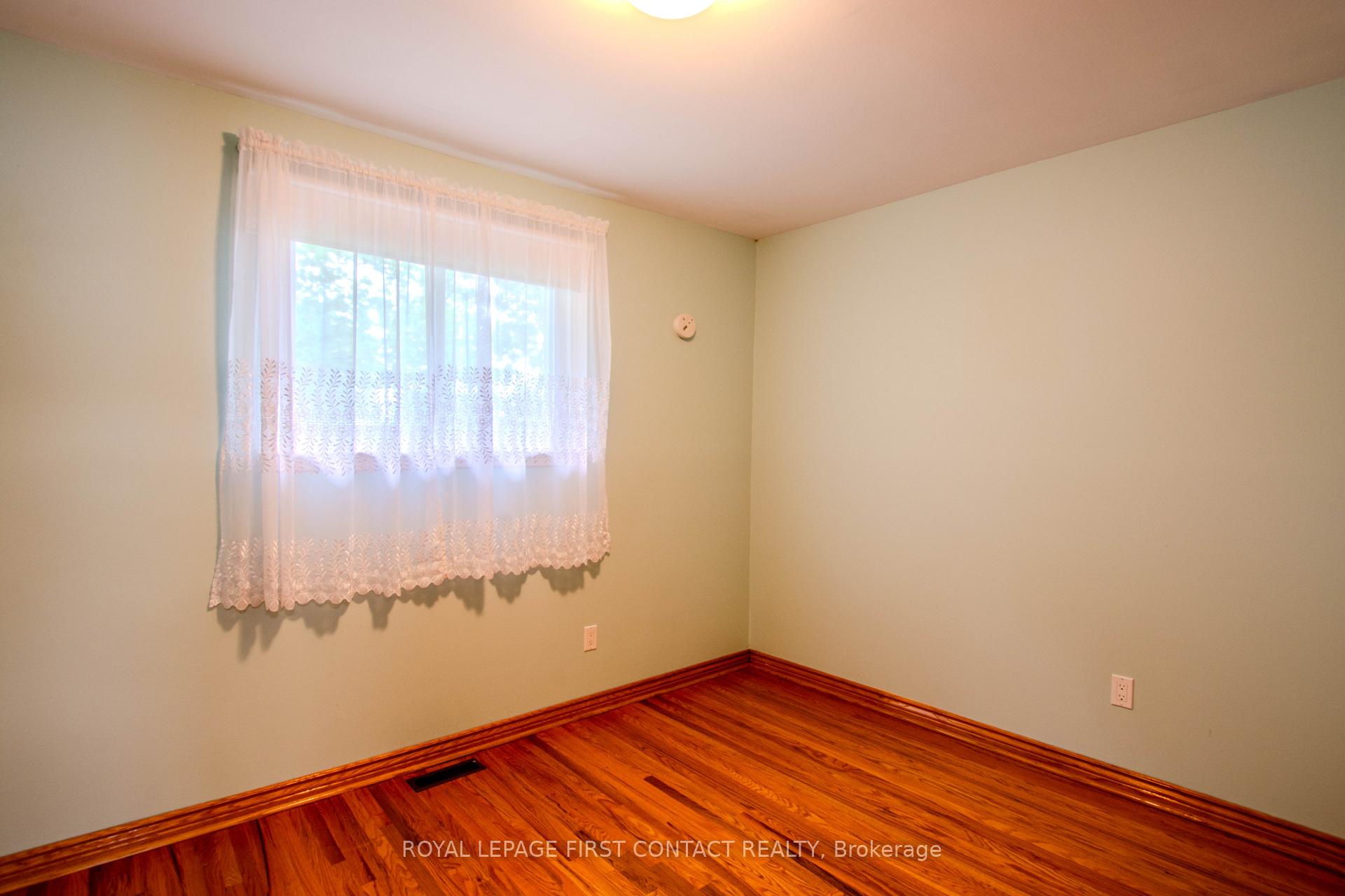 Photo 14 of 12 Daphne Crescent, Barrie, Cundles East — HOMEH