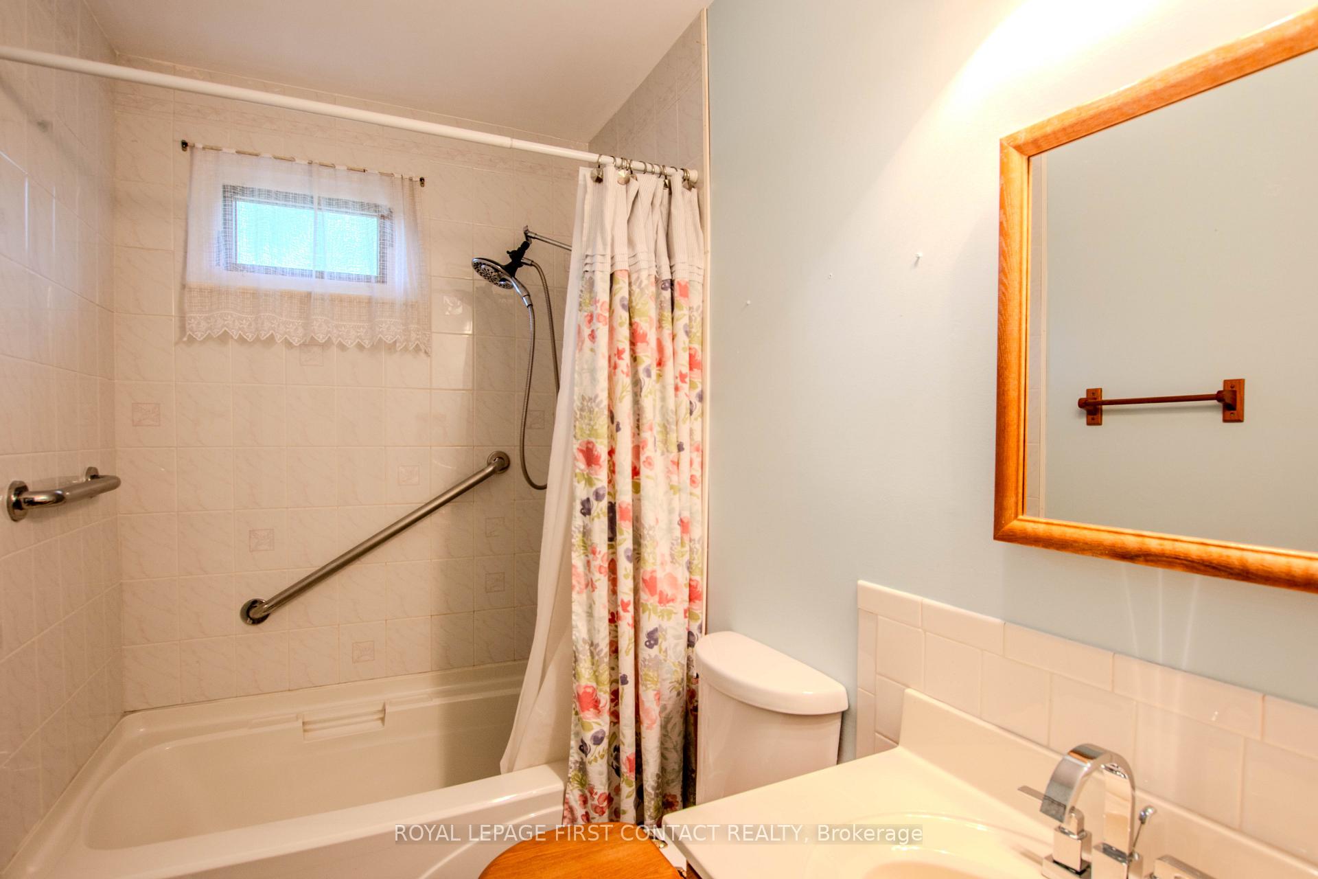 Photo 17 of 12 Daphne Crescent, Barrie, Cundles East — HOMEH