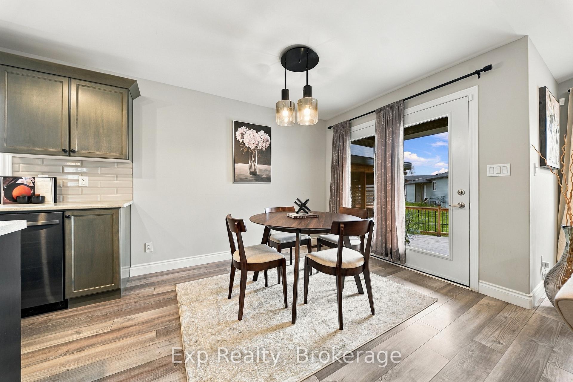 Photo 13 of 14 Lehtinen Crescent, Belleville, Belleville Ward — HOMEH