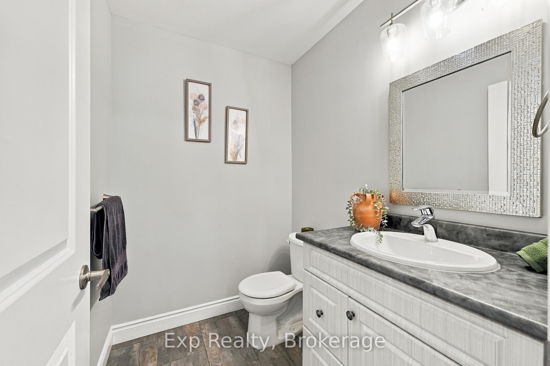 Photo 22 of 14 Lehtinen Crescent, Belleville, Belleville Ward — HOMEH