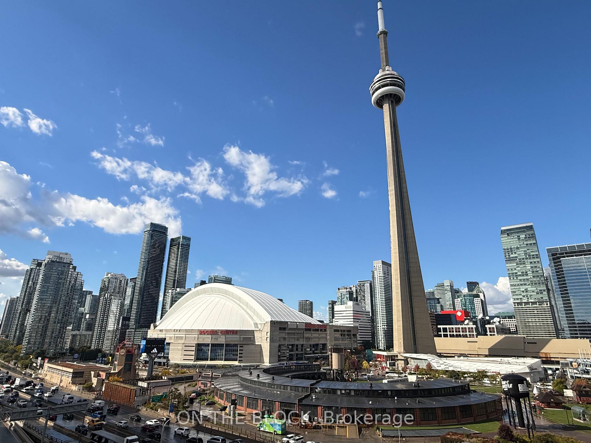 Photo of Unit 1515, 230 Queens Quay W