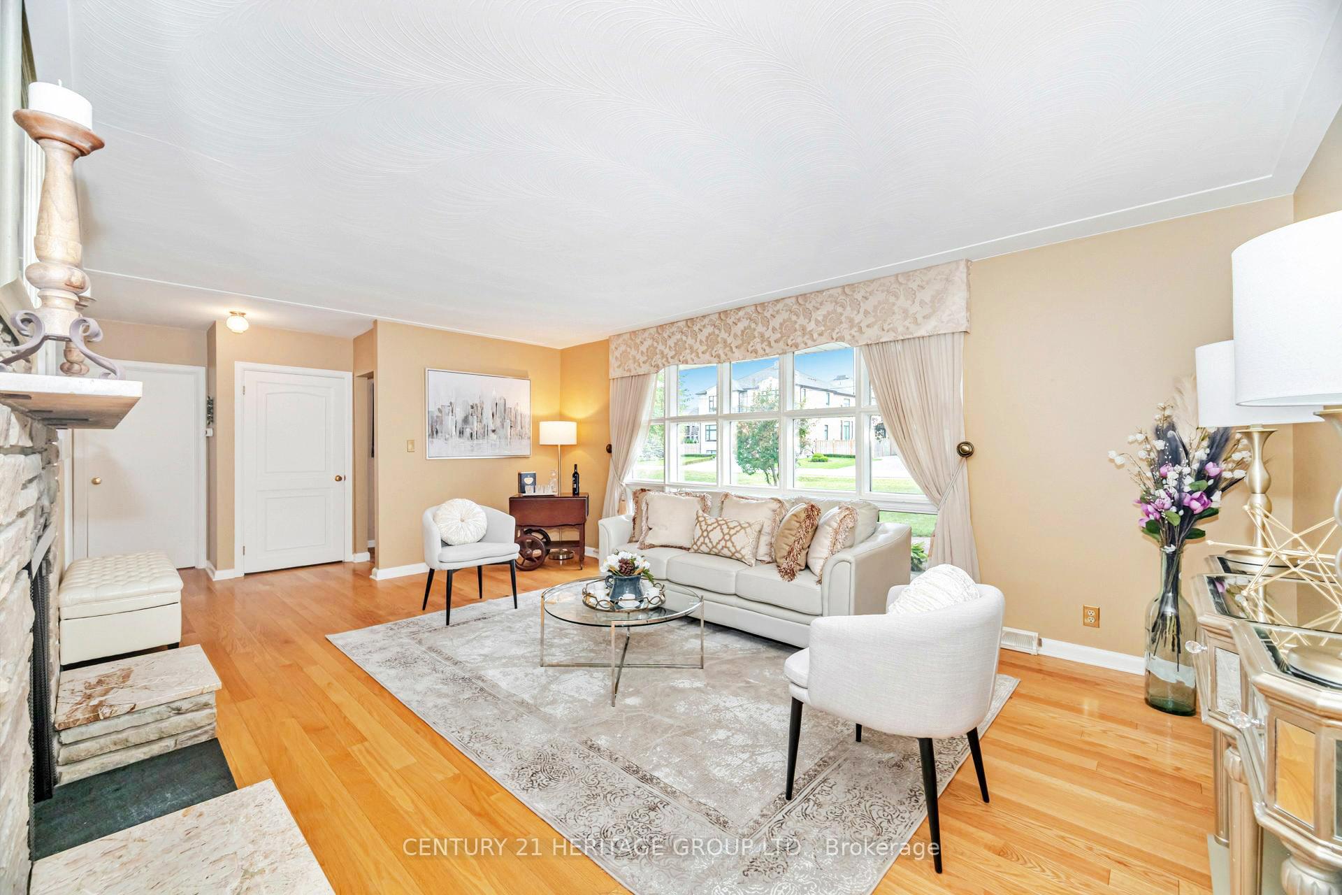 Photo 12 of 22 Poplar Drive, Richmond Hill, Oak Ridges — HOMEH