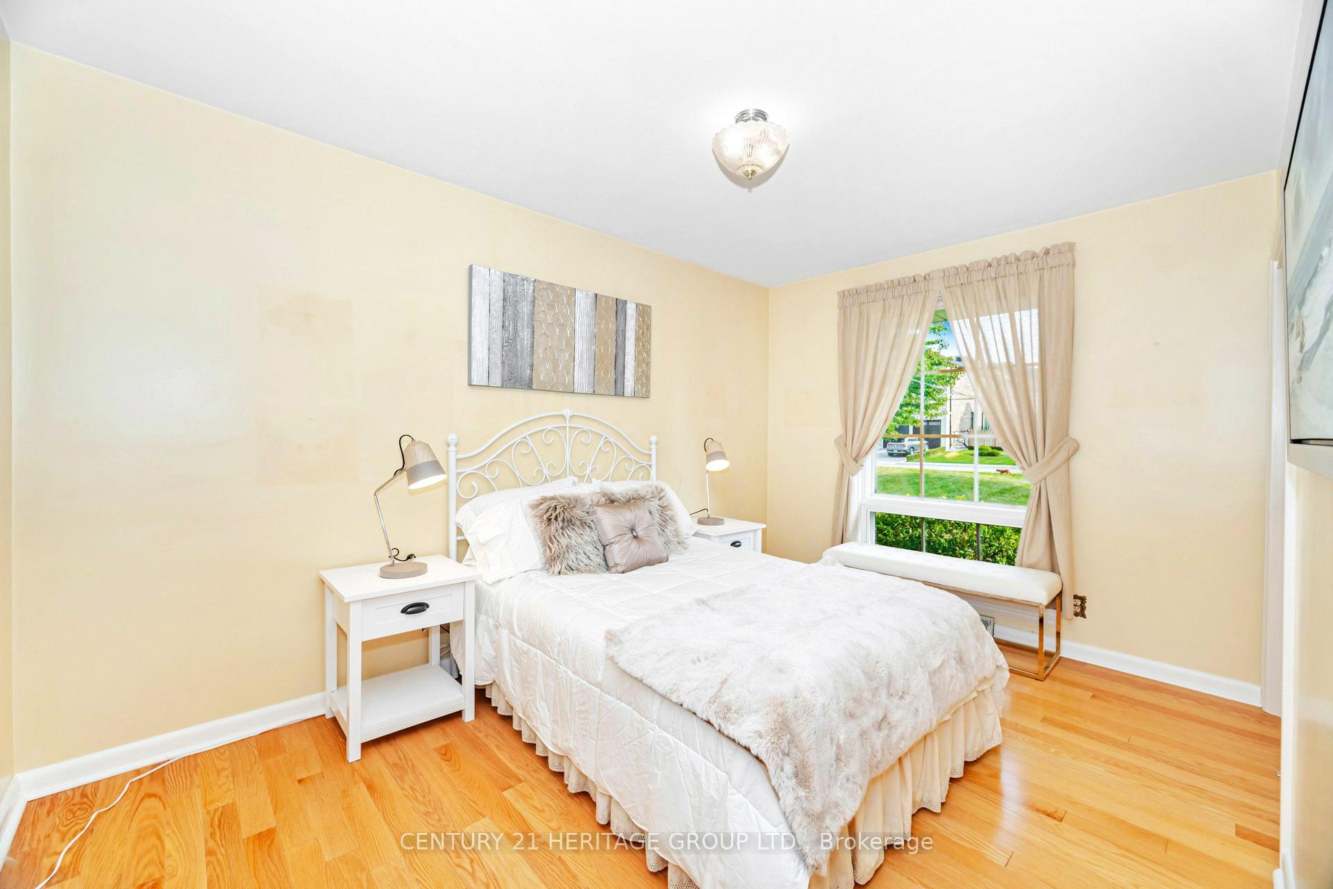 Photo 26 of 22 Poplar Drive, Richmond Hill, Oak Ridges — HOMEH