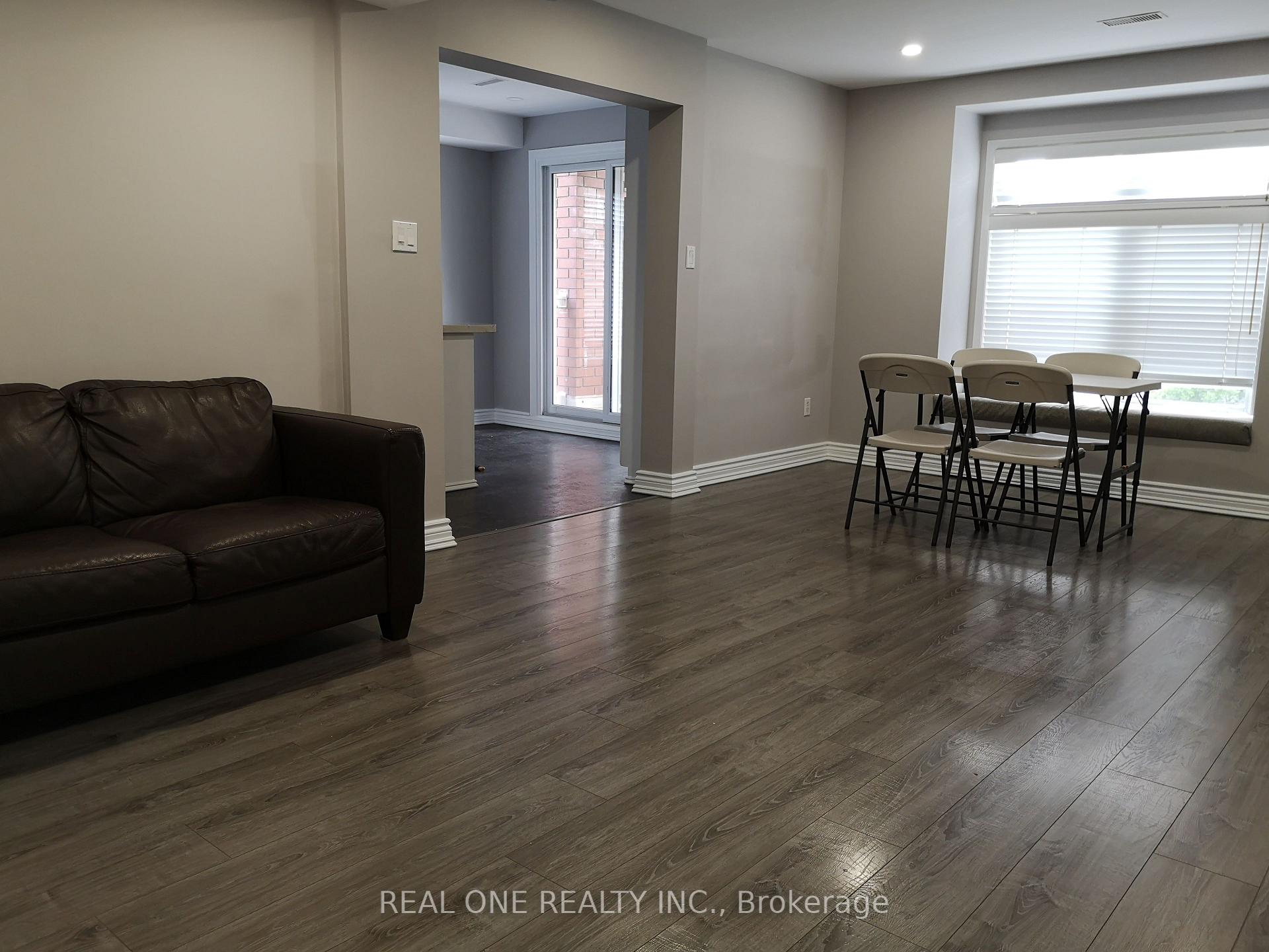 Photo 6 of Unit D, 2400 Munn's Avenue, Oakville, River Oaks — HOMEH