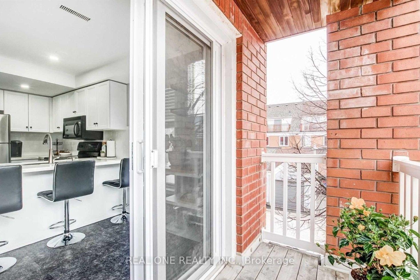 Photo 10 of Unit D, 2400 Munn's Avenue, Oakville, River Oaks — HOMEH