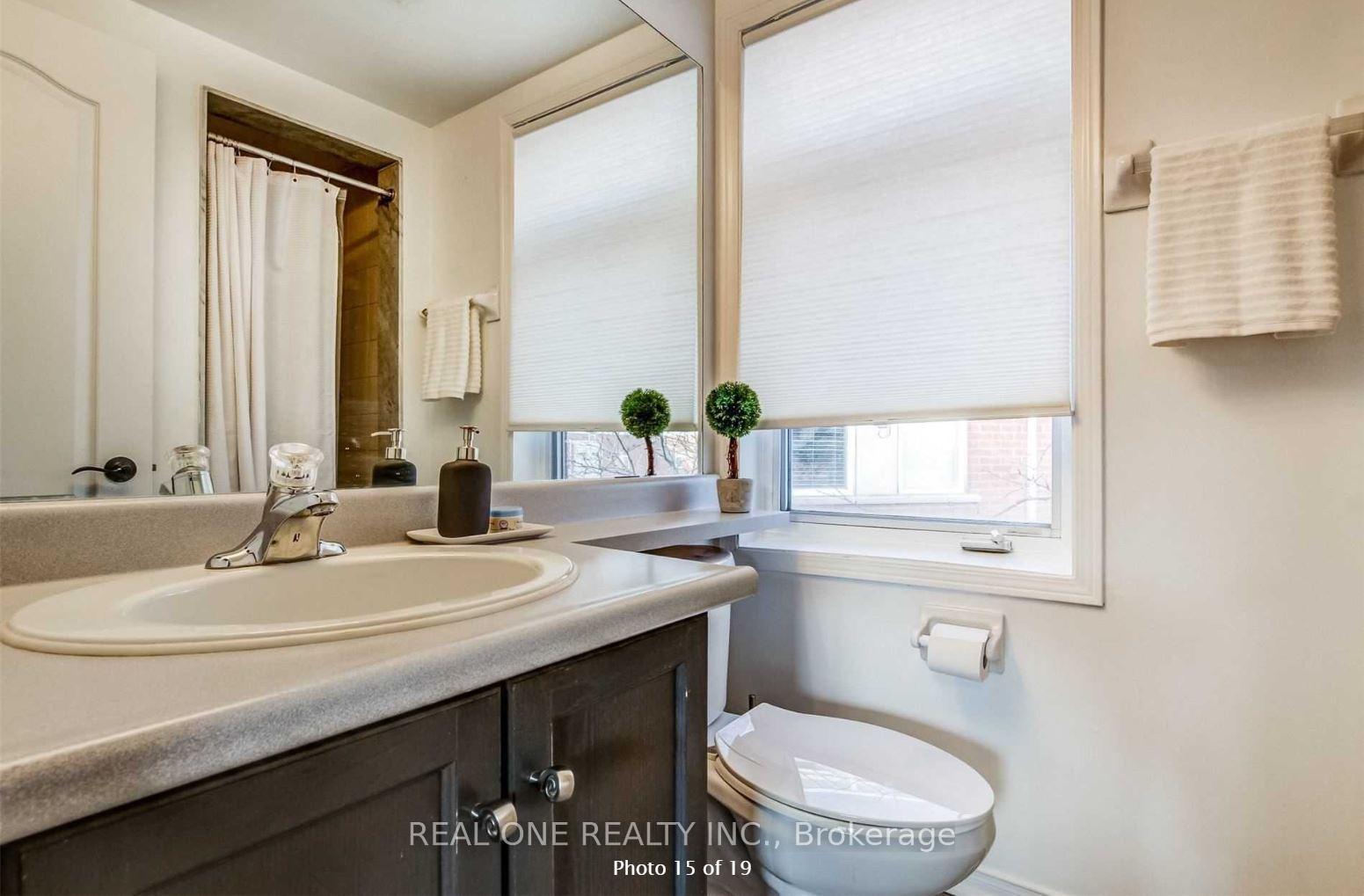 Photo 13 of Unit D, 2400 Munn's Avenue, Oakville, River Oaks — HOMEH