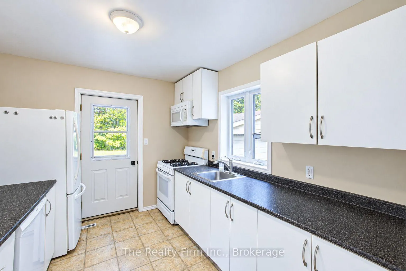 Photo 11 of 15 Dumbarton Street, Guelph, Riverside Park — HOMEH