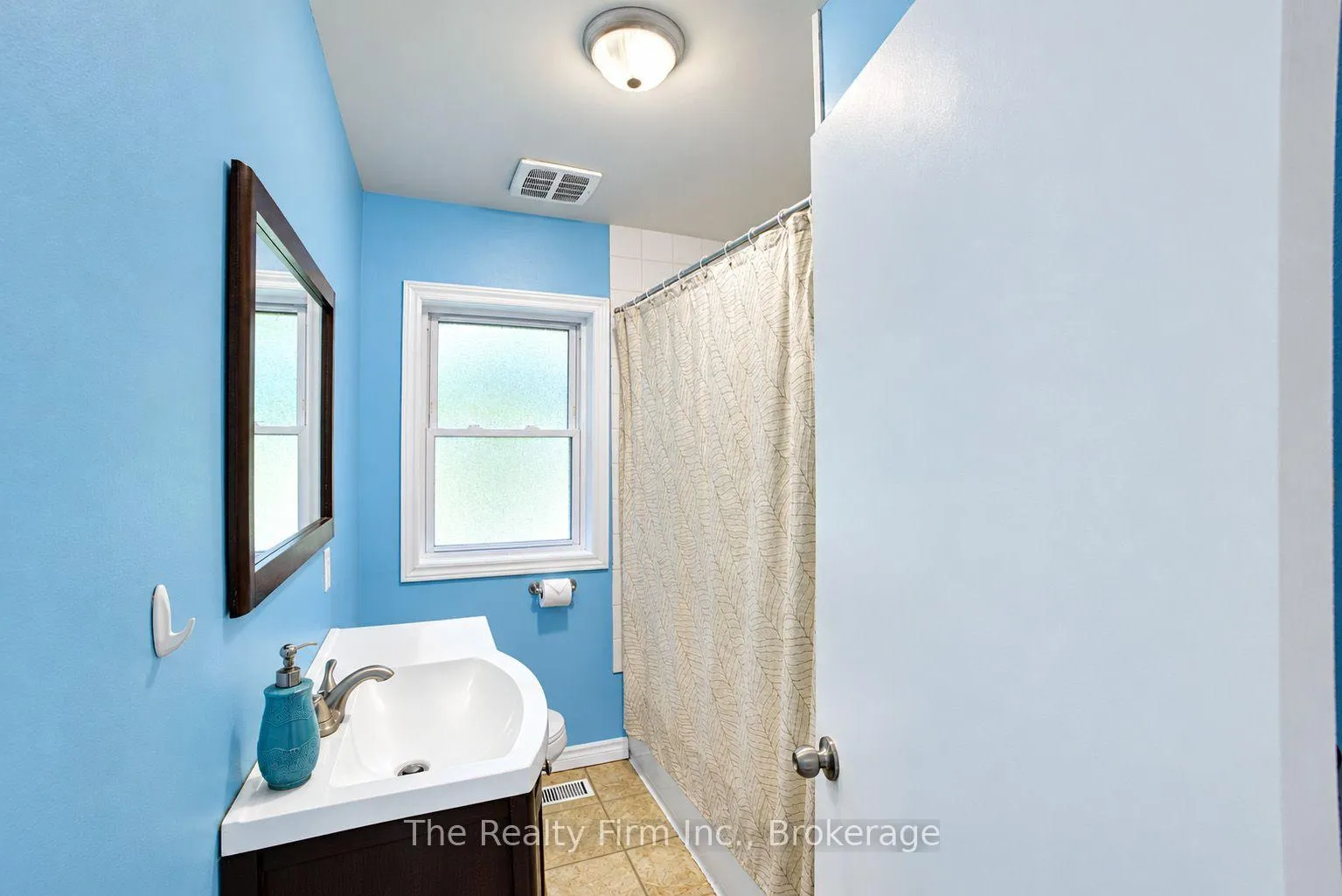 Photo 14 of 15 Dumbarton Street, Guelph, Riverside Park — HOMEH