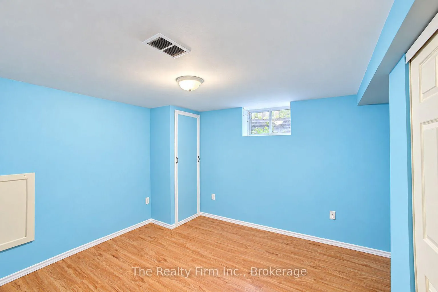 Photo 20 of 15 Dumbarton Street, Guelph, Riverside Park — HOMEH