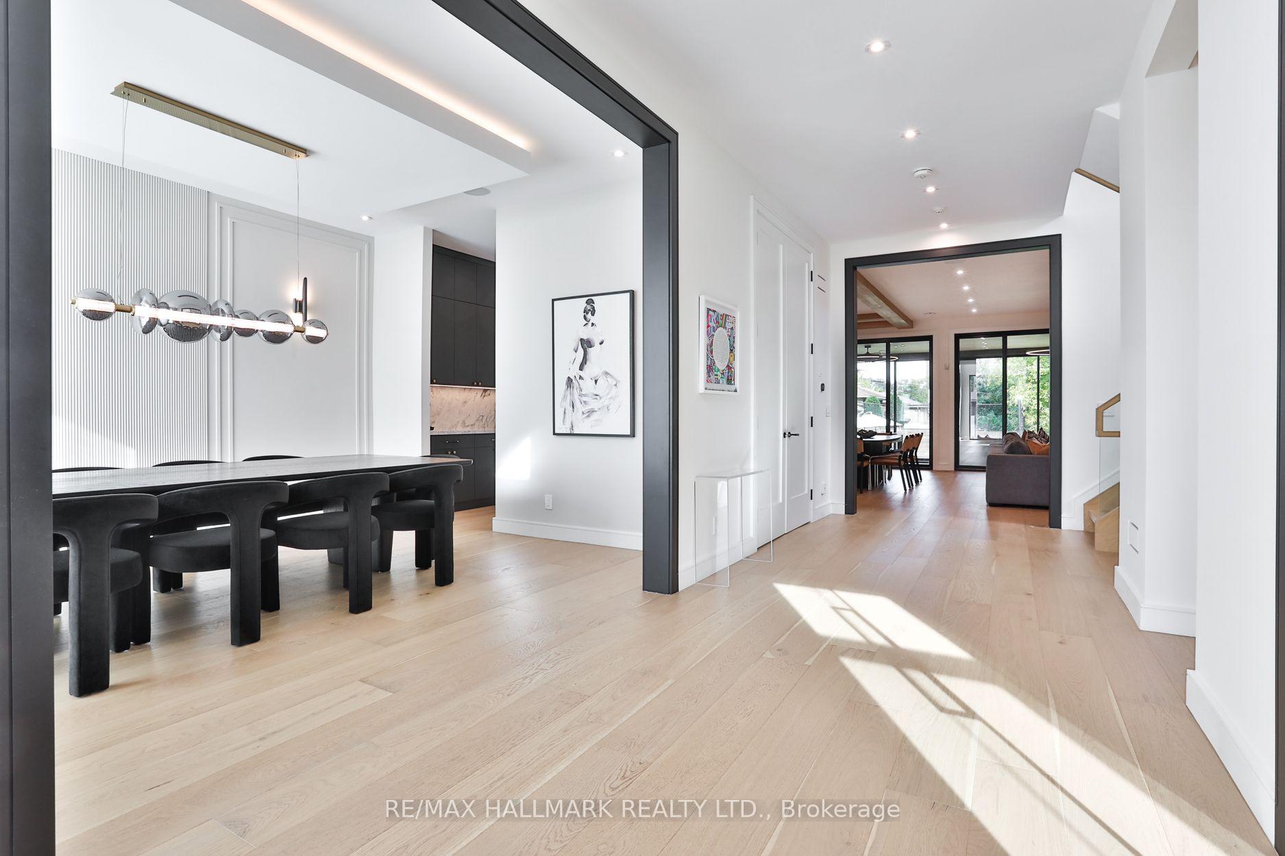 Photo 3 of 14 Risa Boulevard, North York, Yorkdale-Glen Park — HOMEH