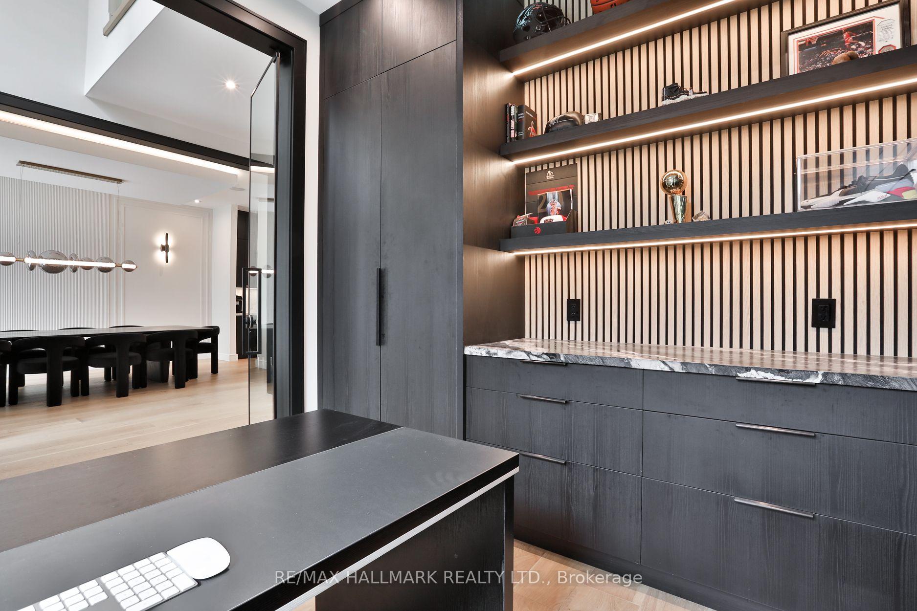 Photo 6 of 14 Risa Boulevard, North York, Yorkdale-Glen Park — HOMEH