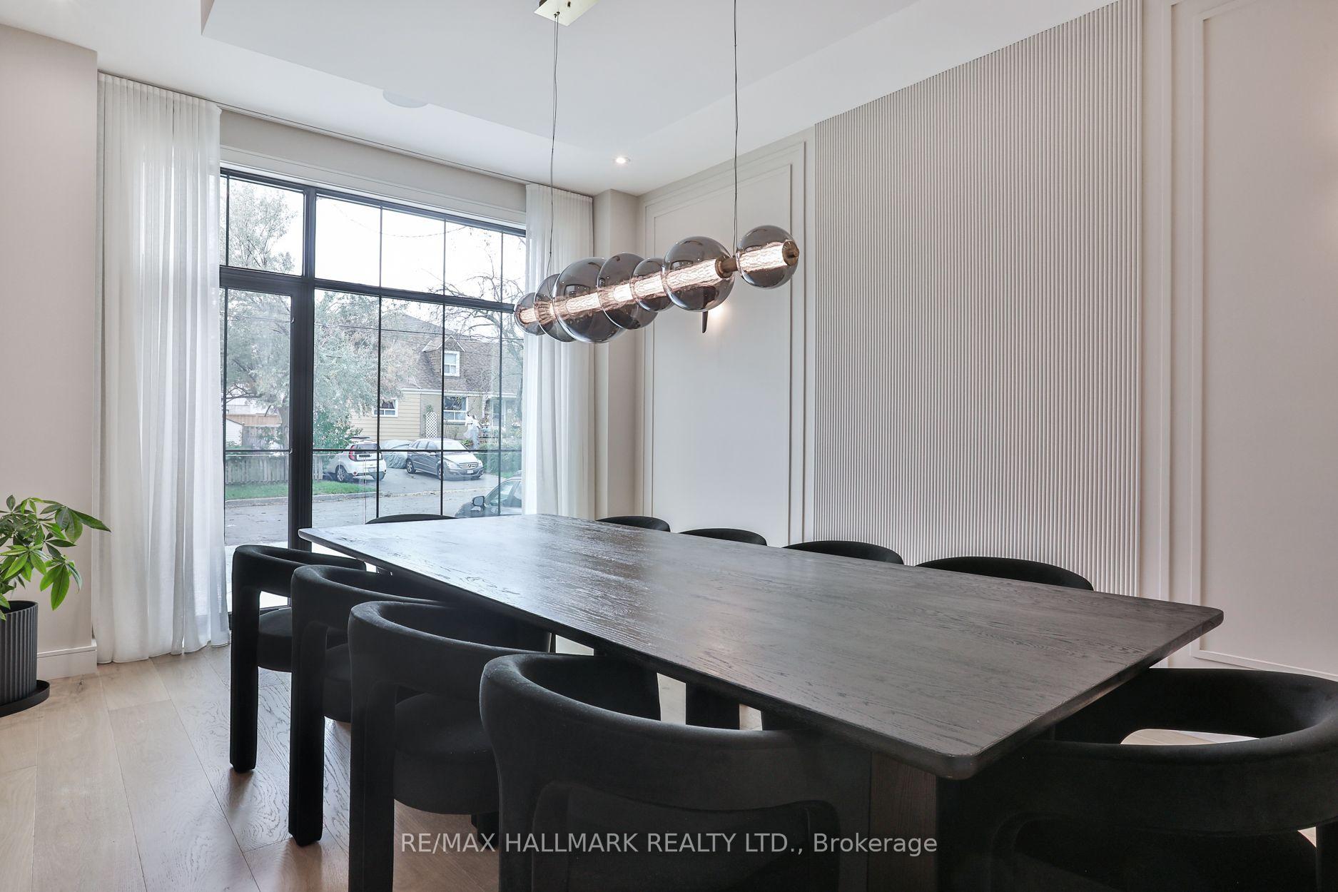 Photo 10 of 14 Risa Boulevard, North York, Yorkdale-Glen Park — HOMEH