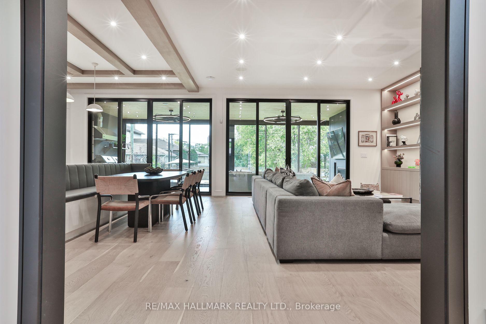Photo 11 of 14 Risa Boulevard, North York, Yorkdale-Glen Park — HOMEH