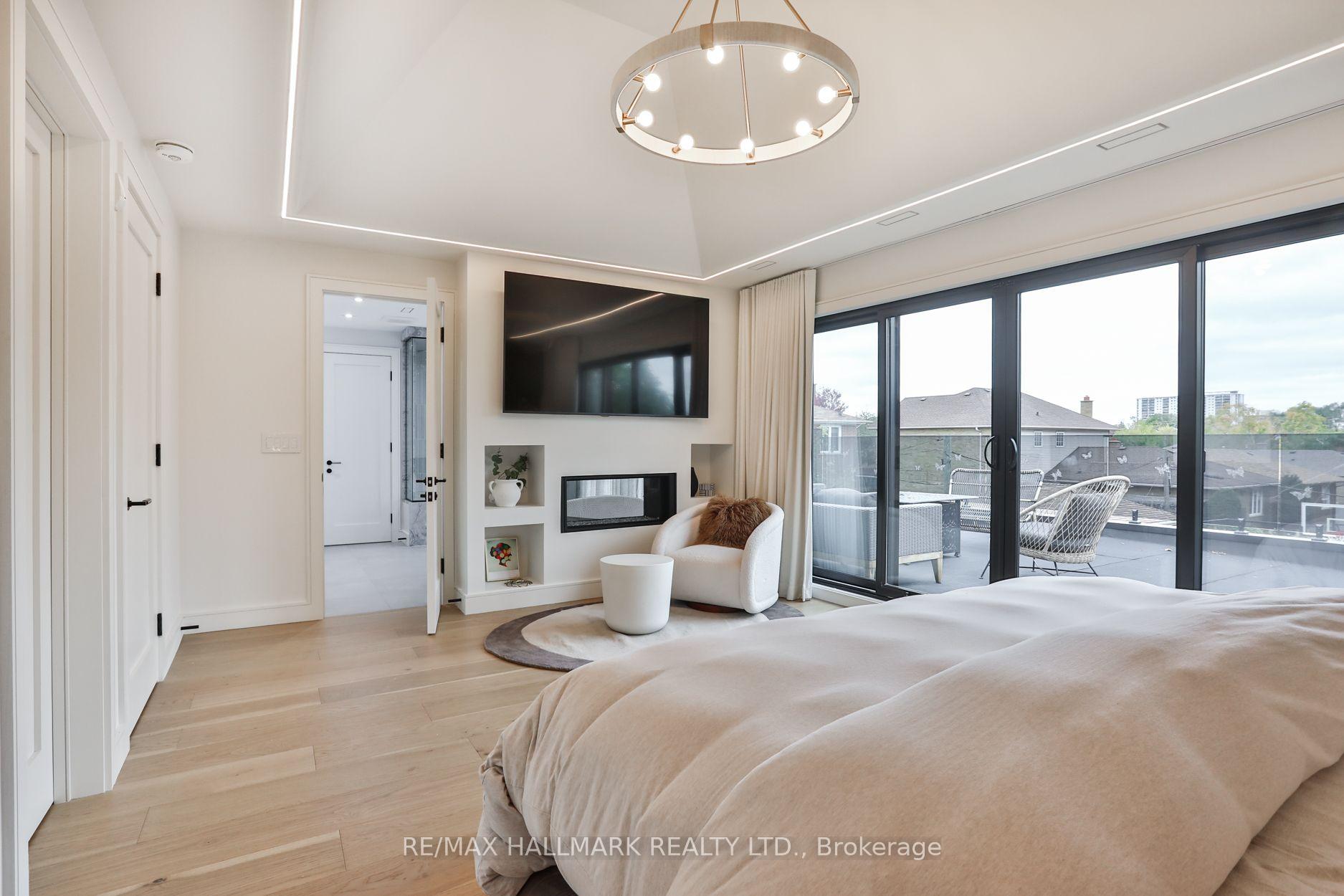 Photo 29 of 14 Risa Boulevard, North York, Yorkdale-Glen Park — HOMEH