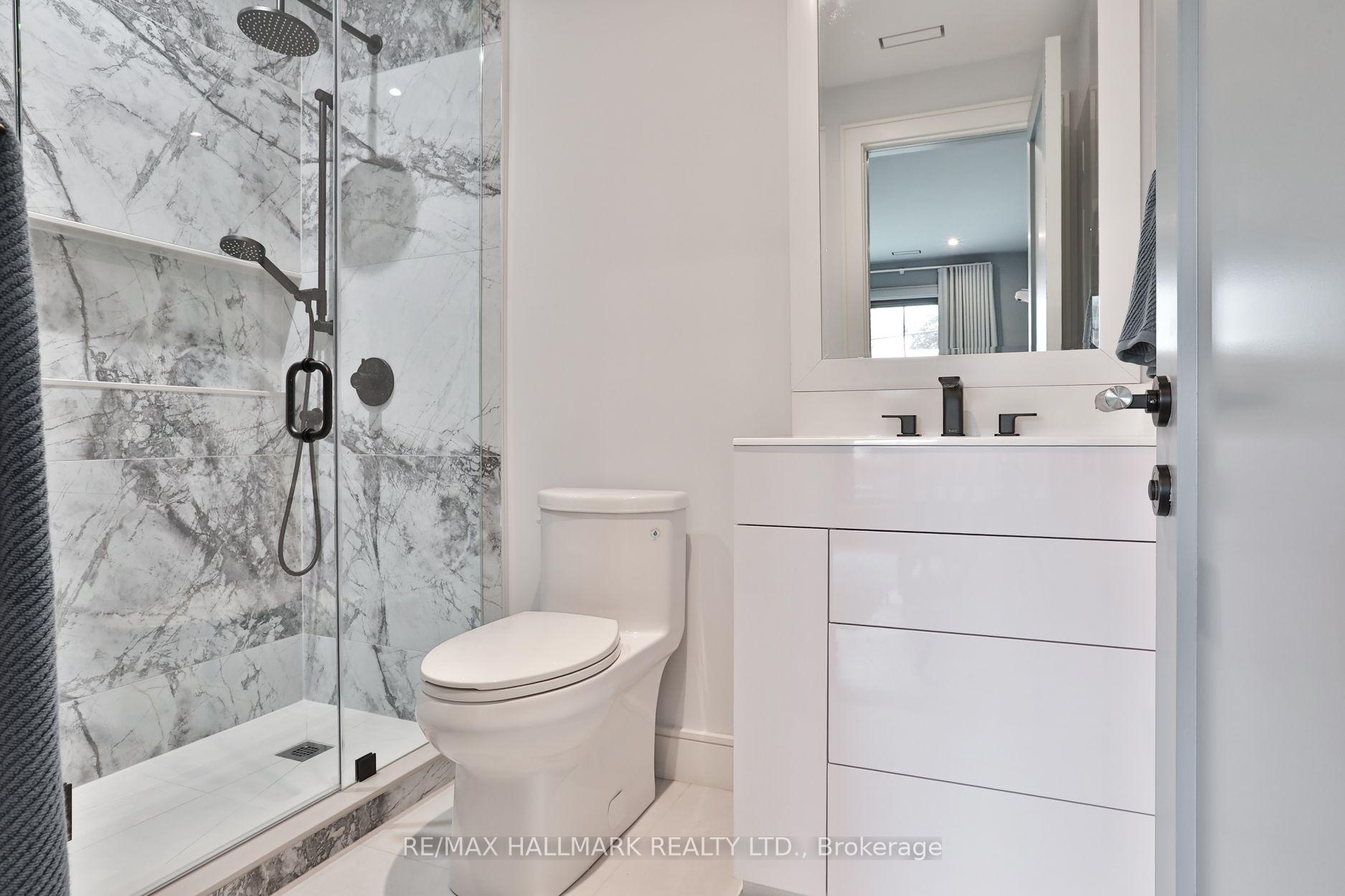Photo 35 of 14 Risa Boulevard, North York, Yorkdale-Glen Park — HOMEH