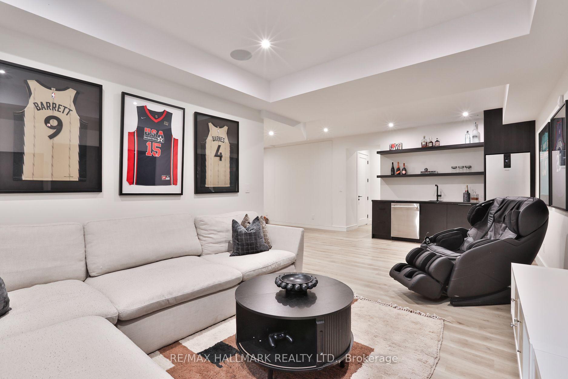 Photo 43 of 14 Risa Boulevard, North York, Yorkdale-Glen Park — HOMEH