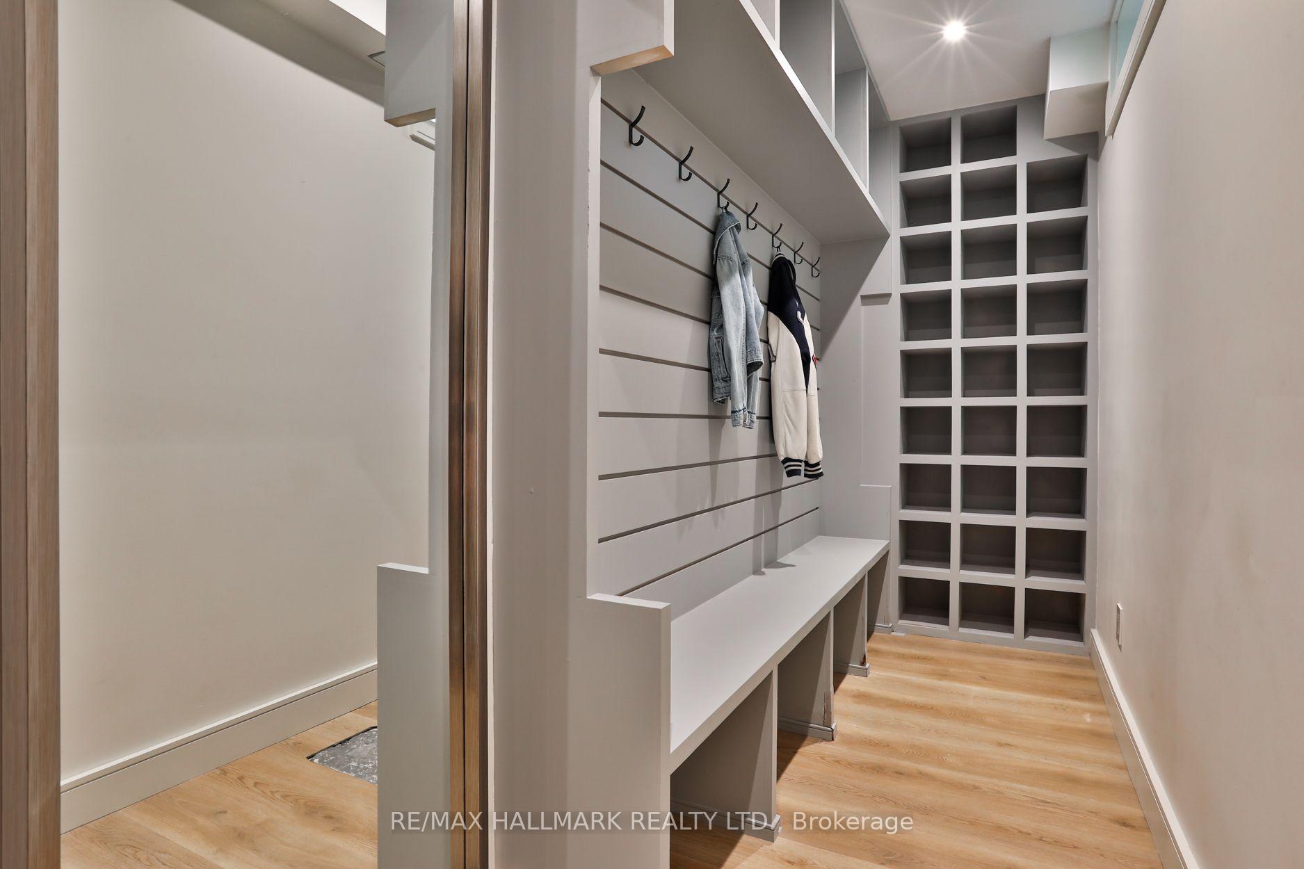 Photo 48 of 14 Risa Boulevard, North York, Yorkdale-Glen Park — HOMEH