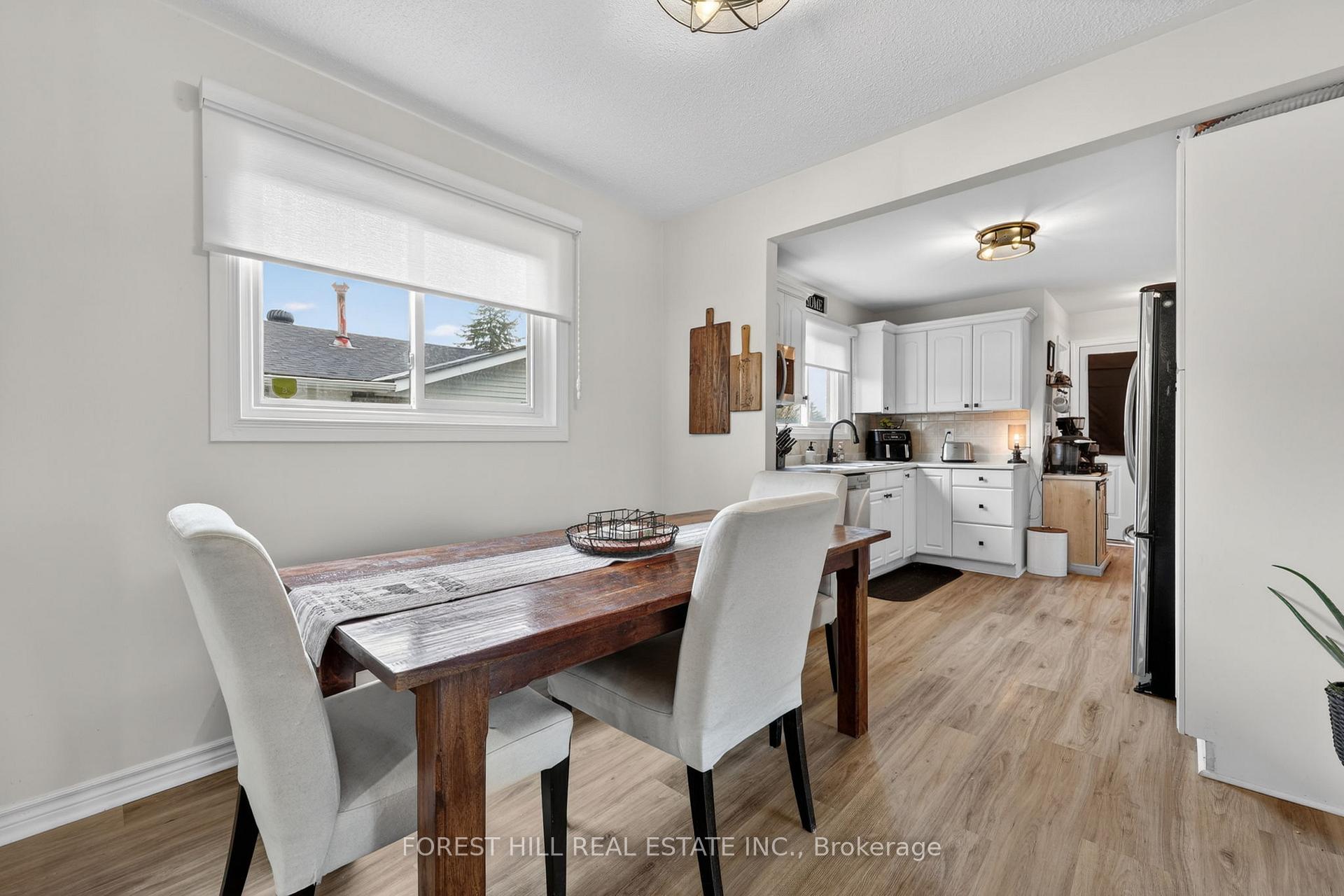 Photo 8 of 172 Ellwood Drive E, Caledon, Bolton East — HOMEH
