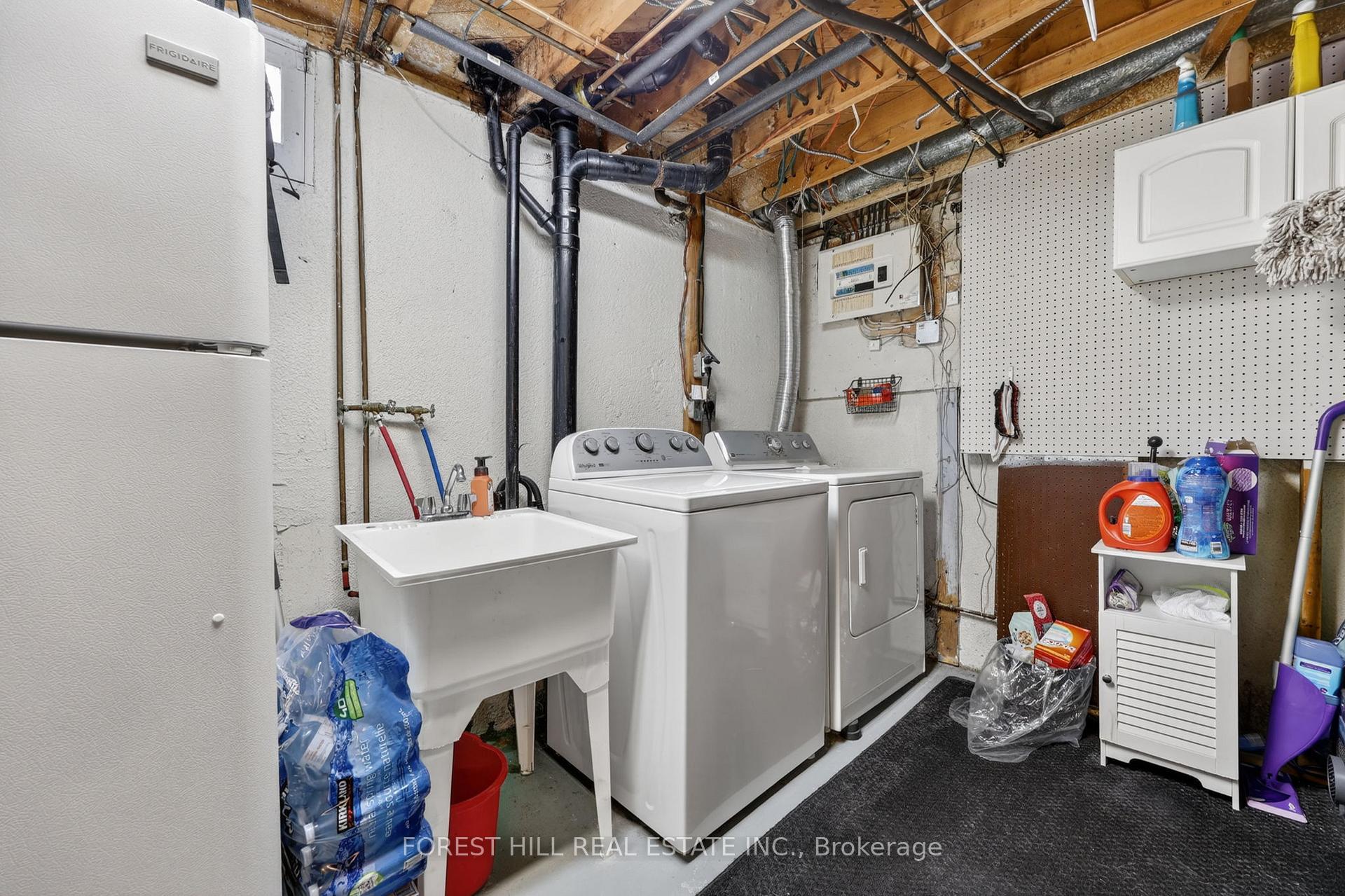 Photo 28 of 172 Ellwood Drive E, Caledon, Bolton East — HOMEH
