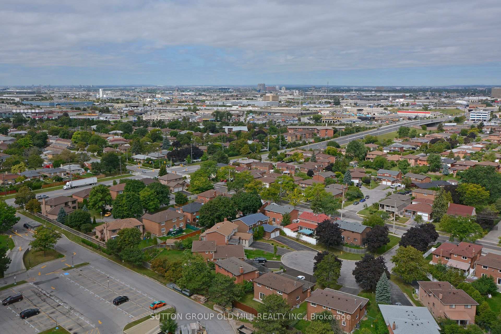 Photo 11 of Unit 2302, 370 Dixon Road, Etobicoke, Kingsview Village-The Westway — HOMEH