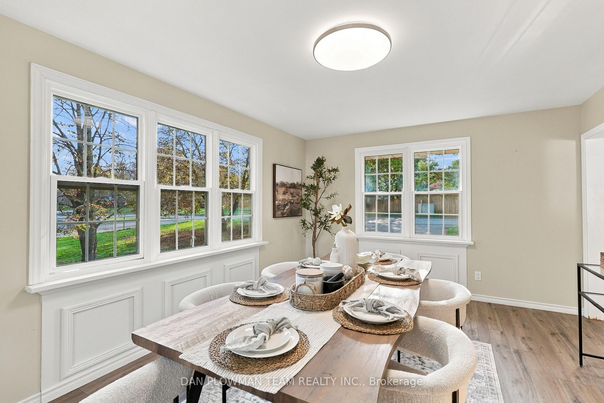 Photo 6 of 153 Liberty Street N, Clarington, Bowmanville — HOMEH