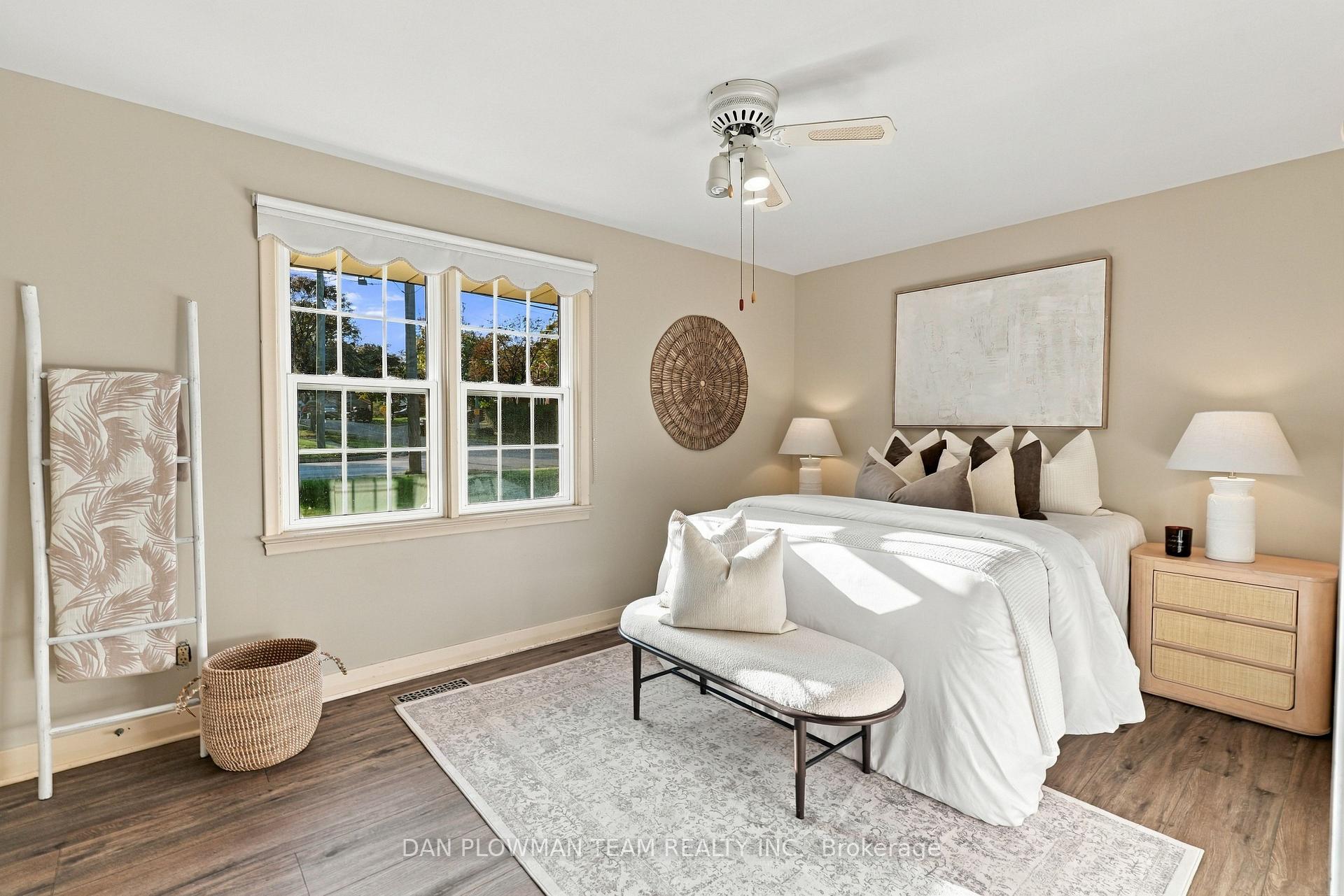 Photo 15 of 153 Liberty Street N, Clarington, Bowmanville — HOMEH