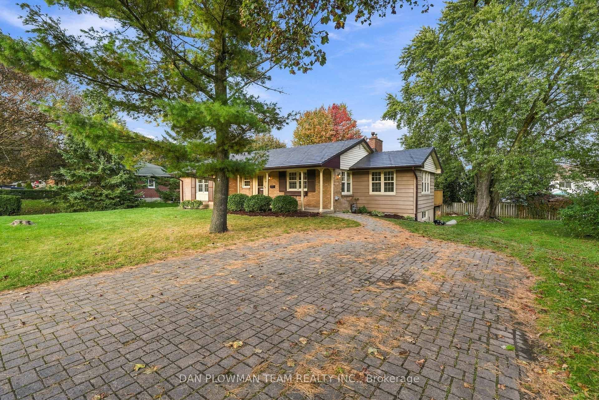Photo 32 of 153 Liberty Street N, Clarington, Bowmanville — HOMEH