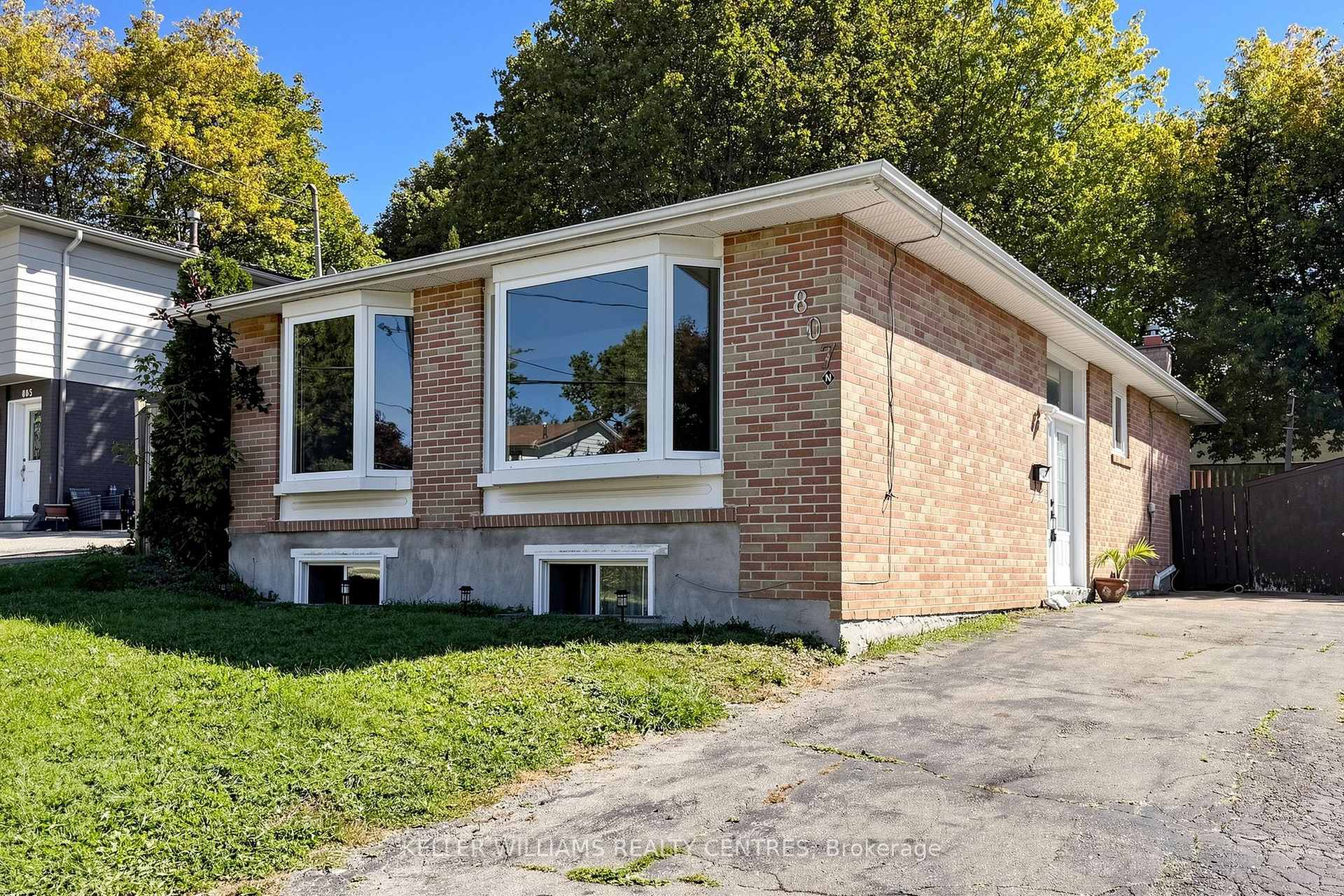 Photo 26 of Unit Upper, 807 Greenfield Crescent, Newmarket, Huron Heights-Leslie Valley — HOMEH