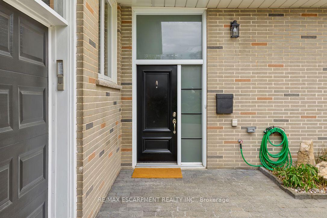 Photo 5 of 1548 Wembury Road, Mississauga, Lorne Park — HOMEH
