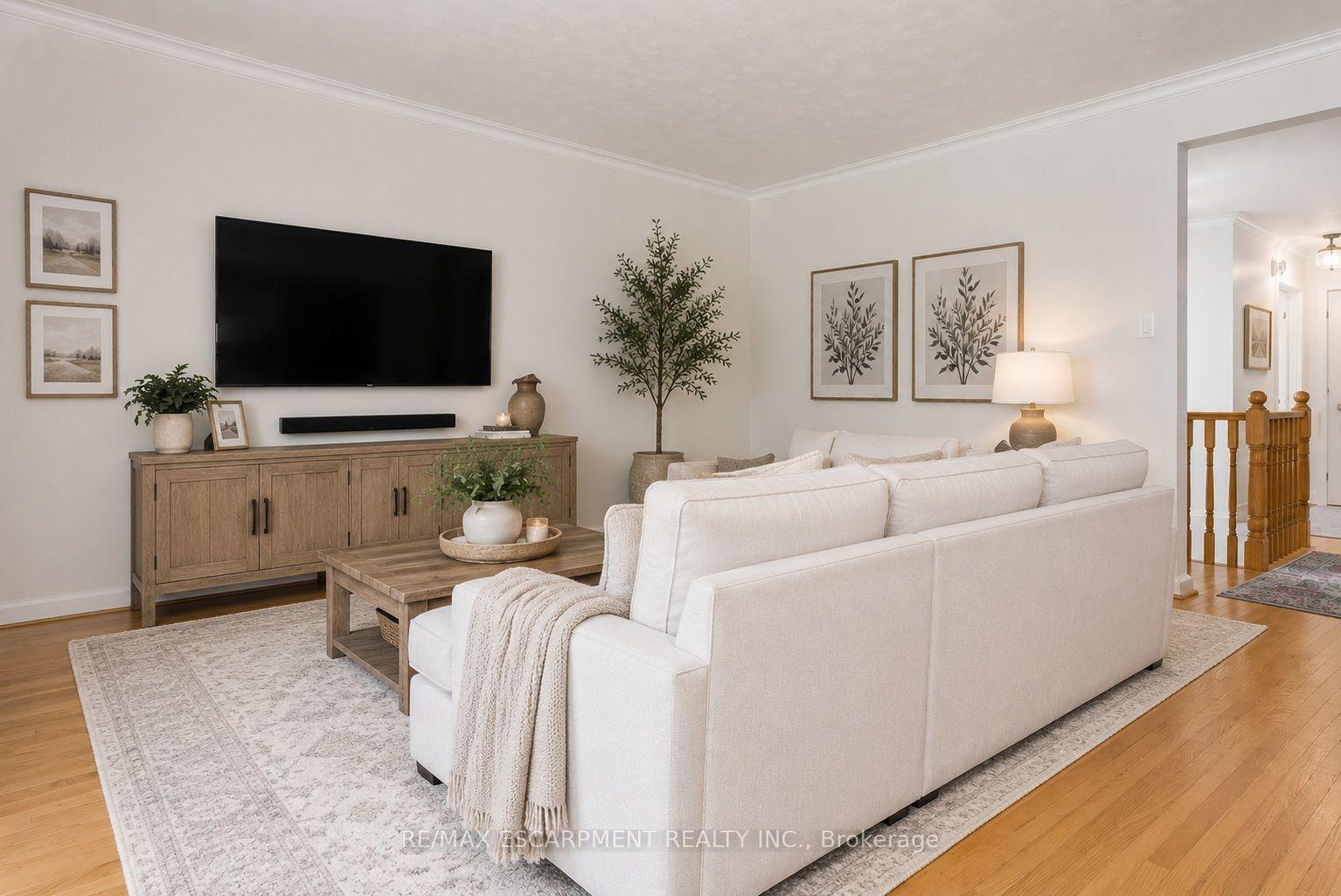 Photo 9 of 1548 Wembury Road, Mississauga, Lorne Park — HOMEH