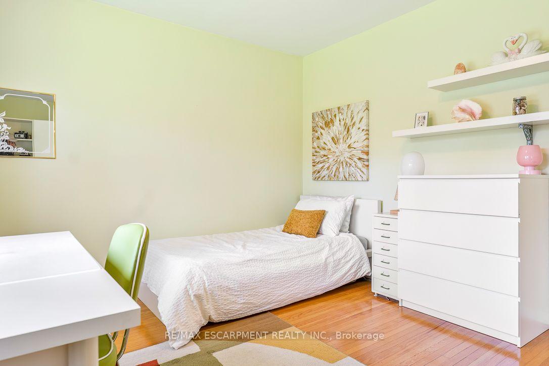 Photo 26 of 1548 Wembury Road, Mississauga, Lorne Park — HOMEH
