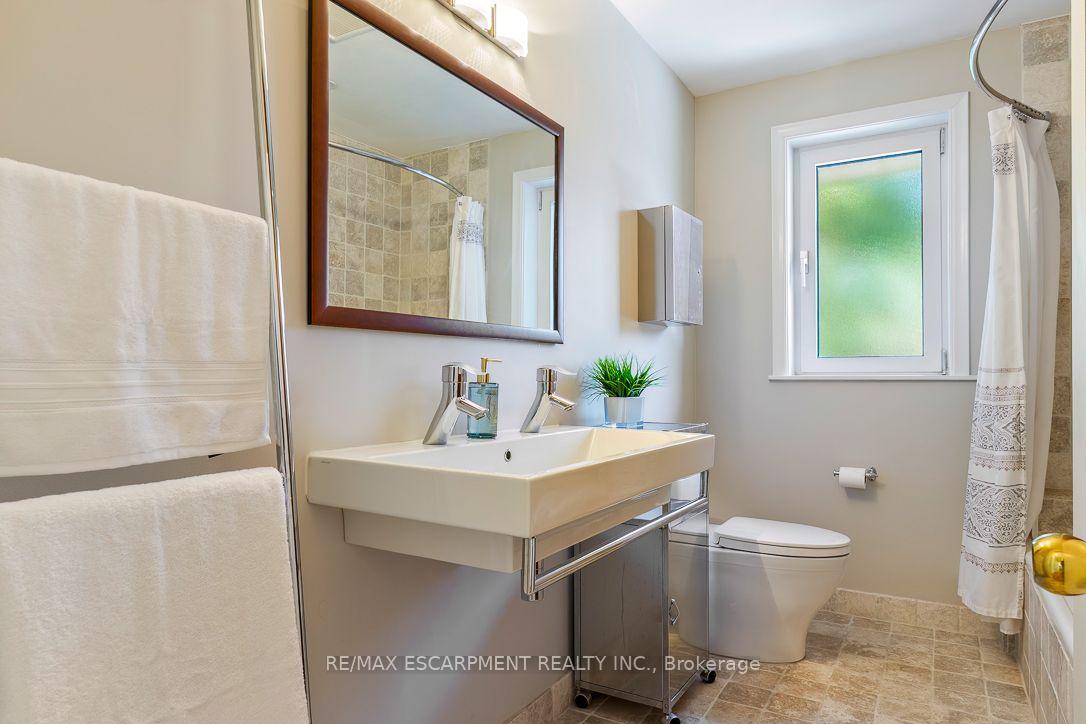 Photo 31 of 1548 Wembury Road, Mississauga, Lorne Park — HOMEH