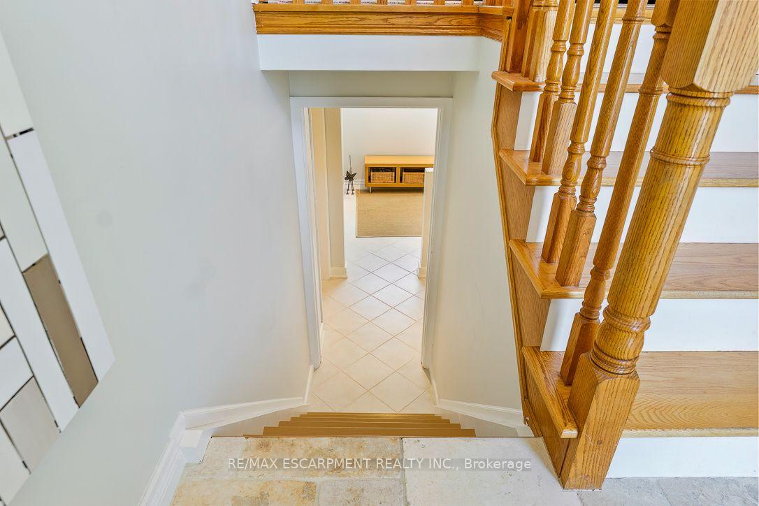 Photo 33 of 1548 Wembury Road, Mississauga, Lorne Park — HOMEH
