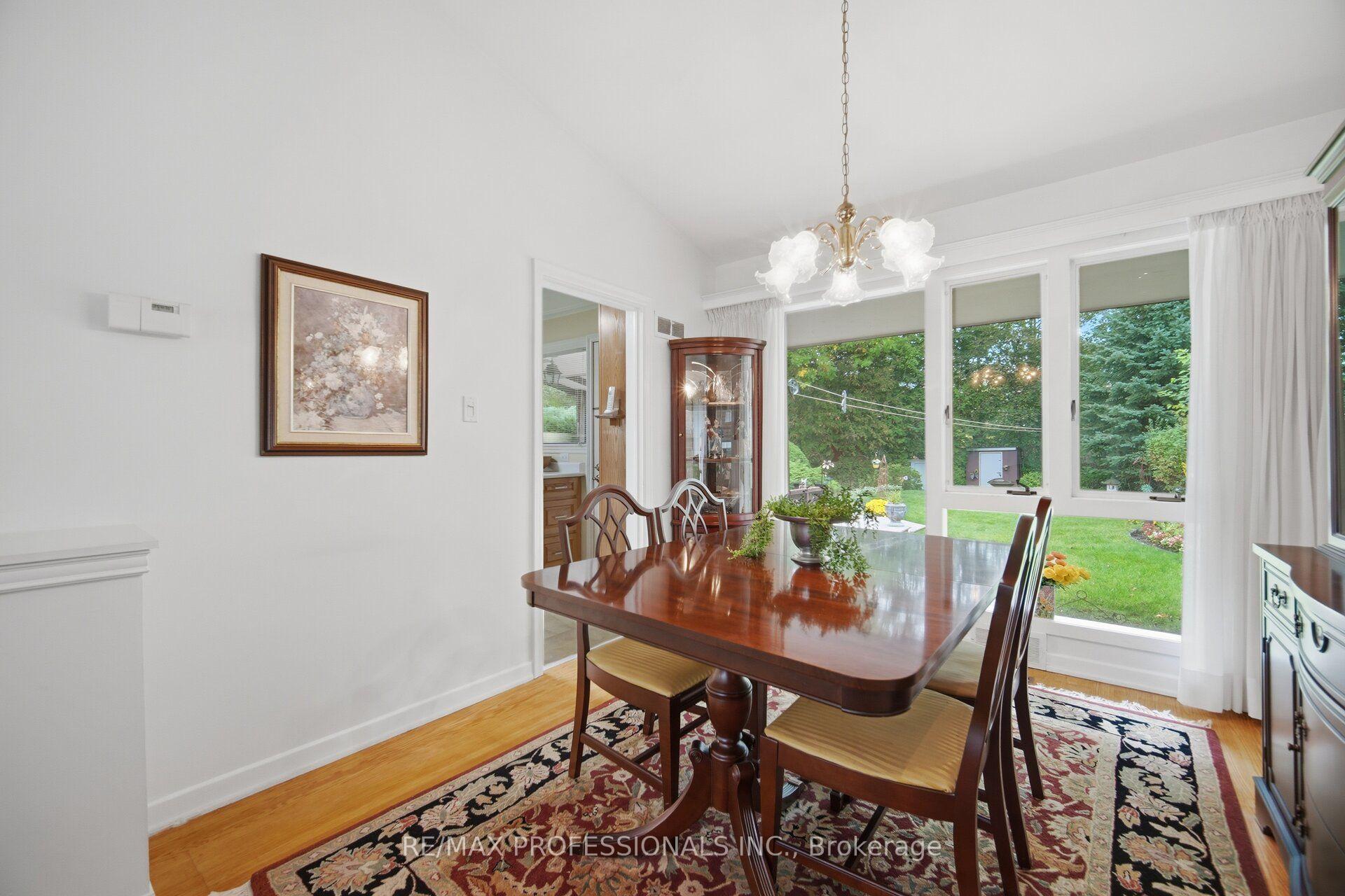Photo 14 of 9 Humber Ridge Drive, Etobicoke, Stonegate-Queensway — HOMEH