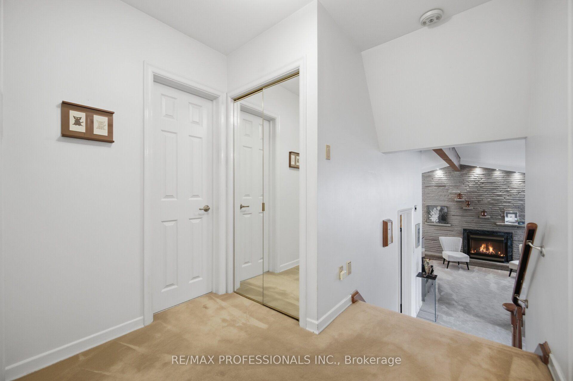 Photo 21 of 9 Humber Ridge Drive, Etobicoke, Stonegate-Queensway — HOMEH