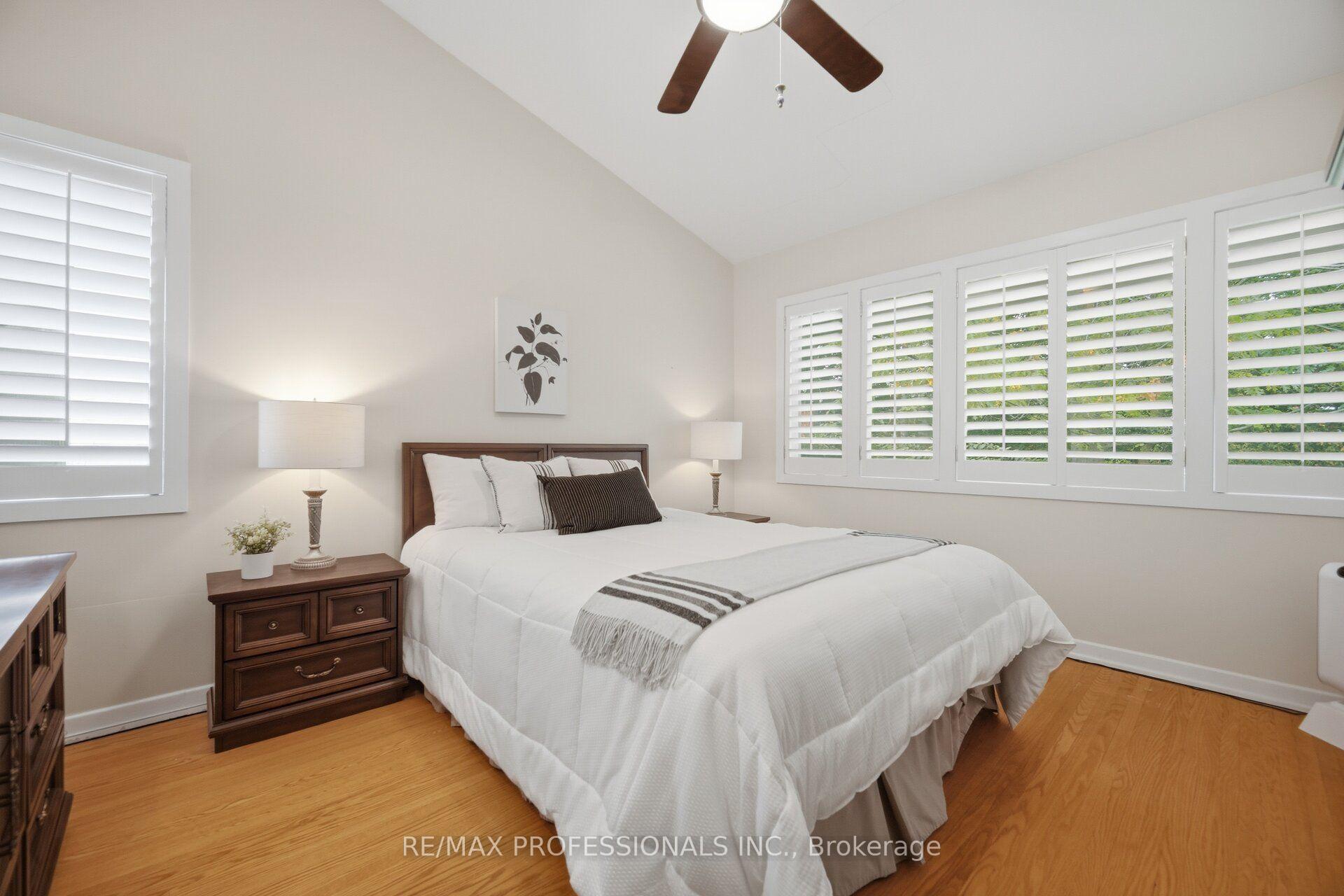 Photo 22 of 9 Humber Ridge Drive, Etobicoke, Stonegate-Queensway — HOMEH