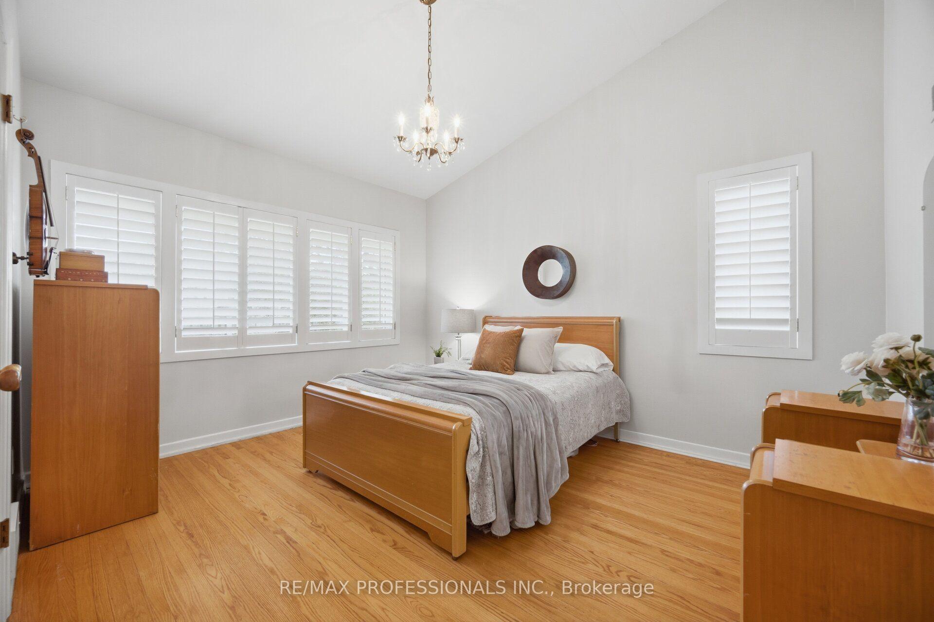 Photo 26 of 9 Humber Ridge Drive, Etobicoke, Stonegate-Queensway — HOMEH